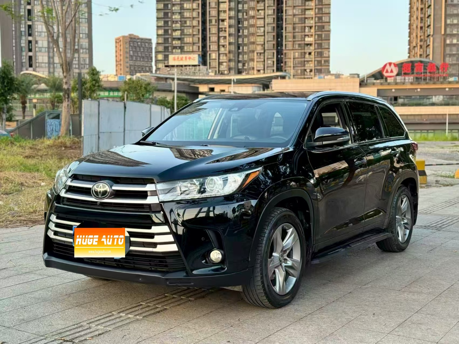 2018款 汉兰达 2.0T 两驱豪华版 7座 国VI