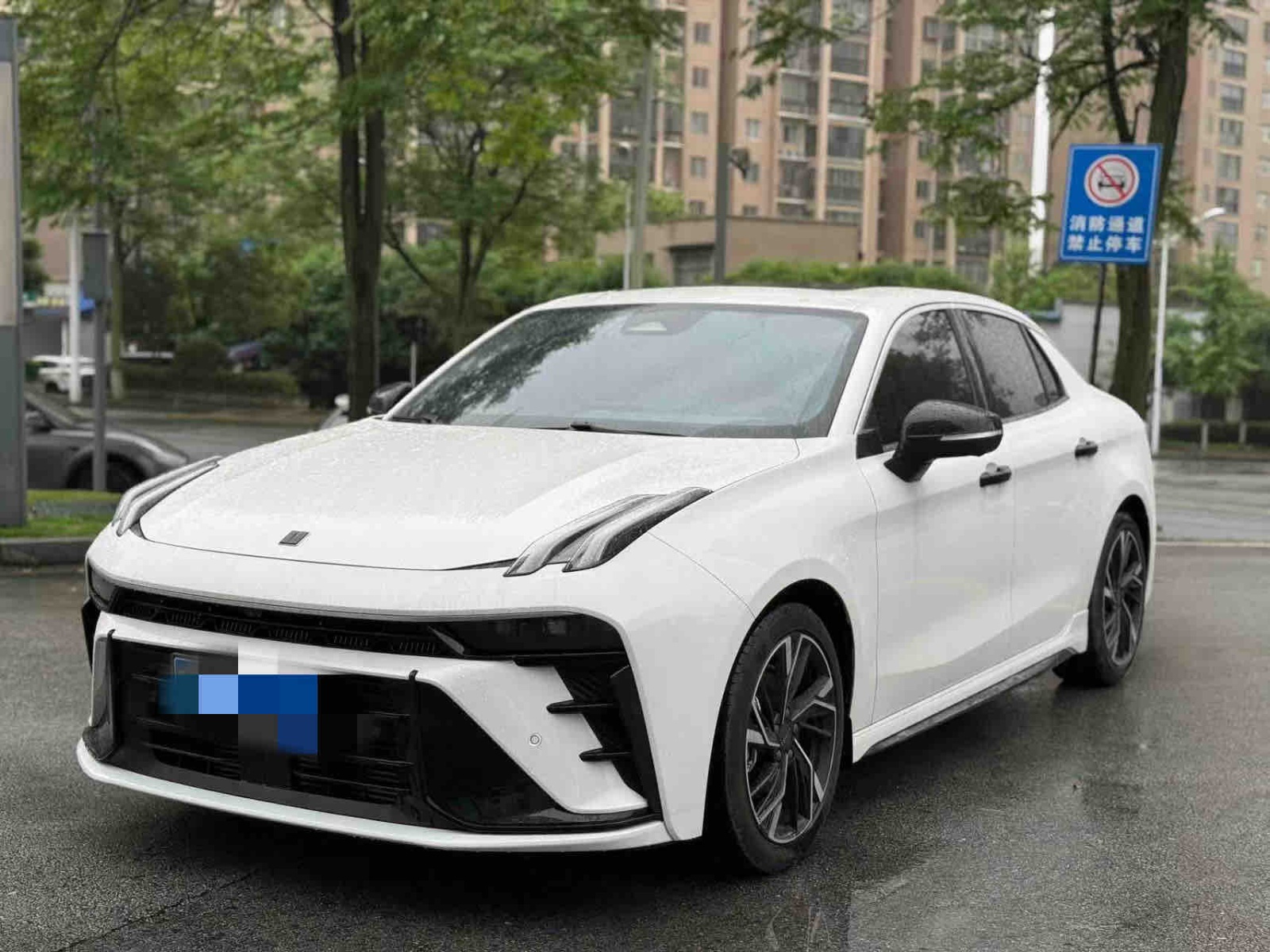 MY2025 LYNK&CO 03 1.5TD DCT Champion Pro