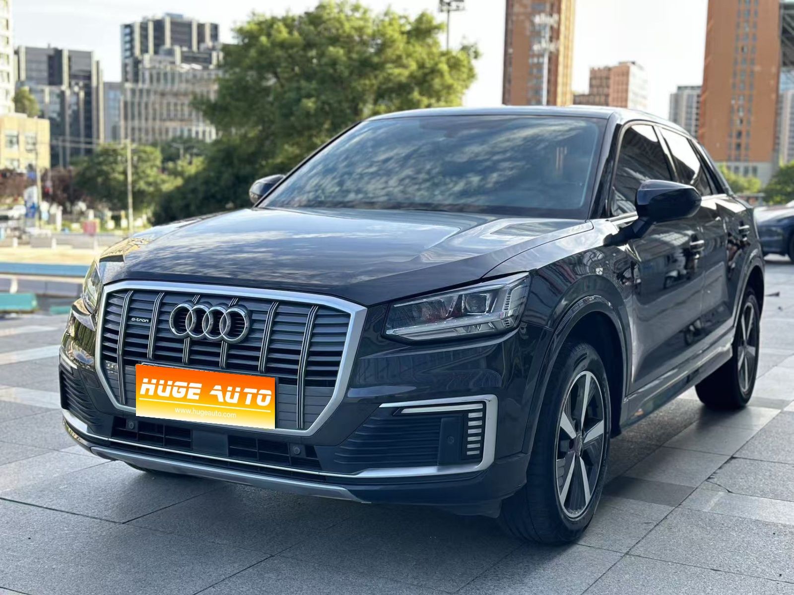 MY2019 Audi Q2L e-tron BEV Enjoy Version