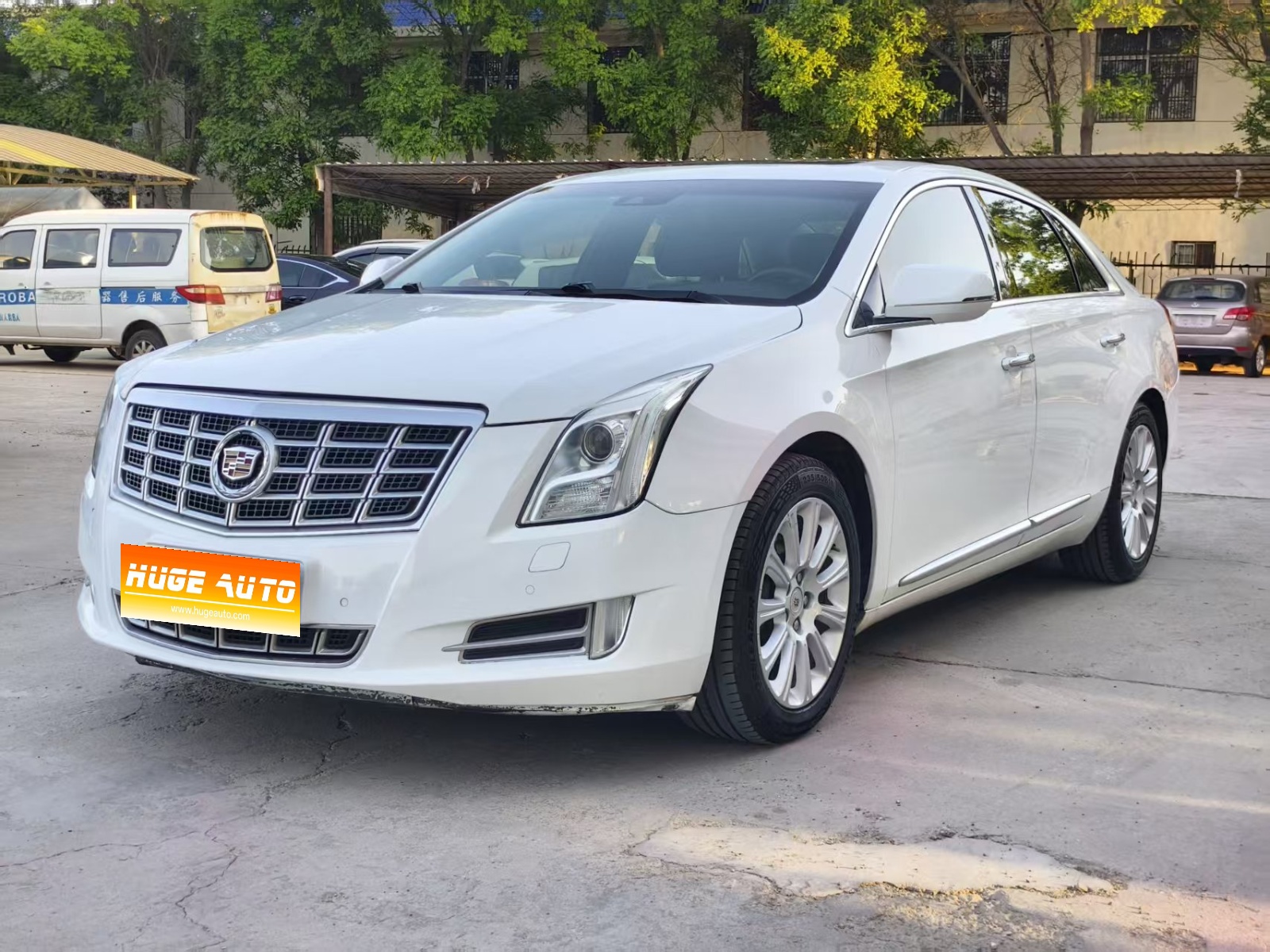 MY2014  Cadillac XTS 28T  Luxury
