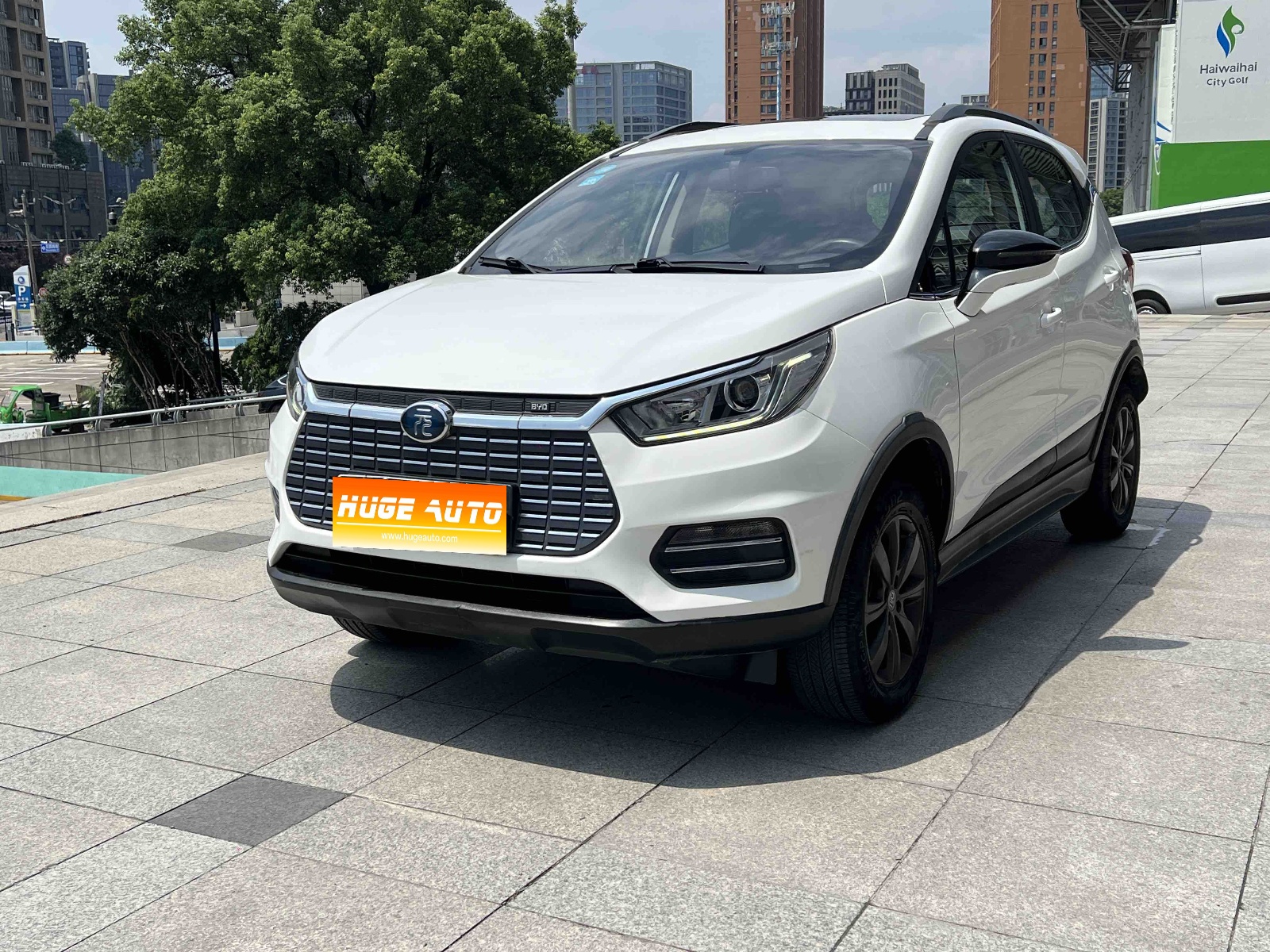 MY2018 Yuan EV360 ICV Flashy