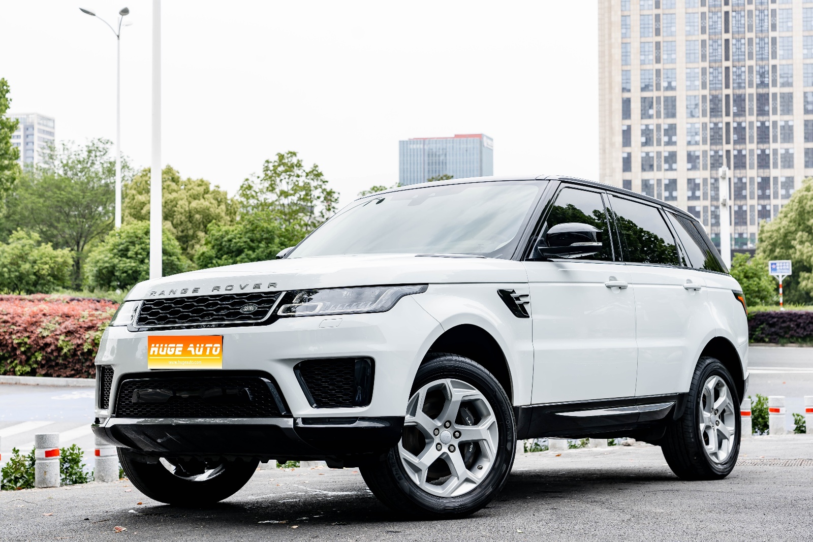 MY2018 Range Rover Sport NEV P400e