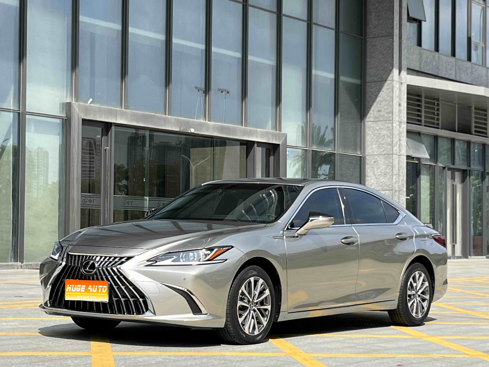 MY2023 LEXUS ES 200 Excellence Version