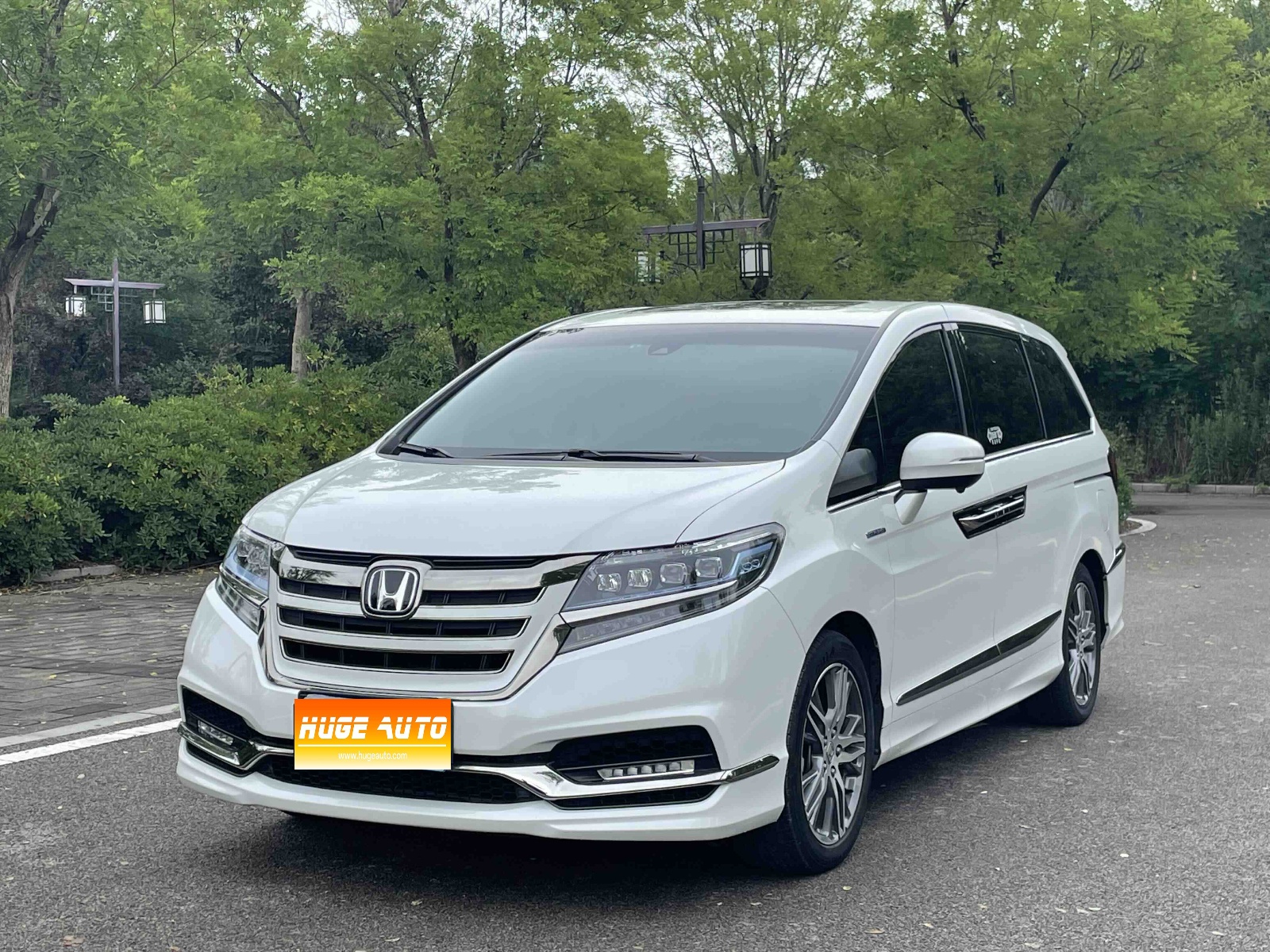 MY2019 Elysion 2.0L Hybrid Luxury Version 