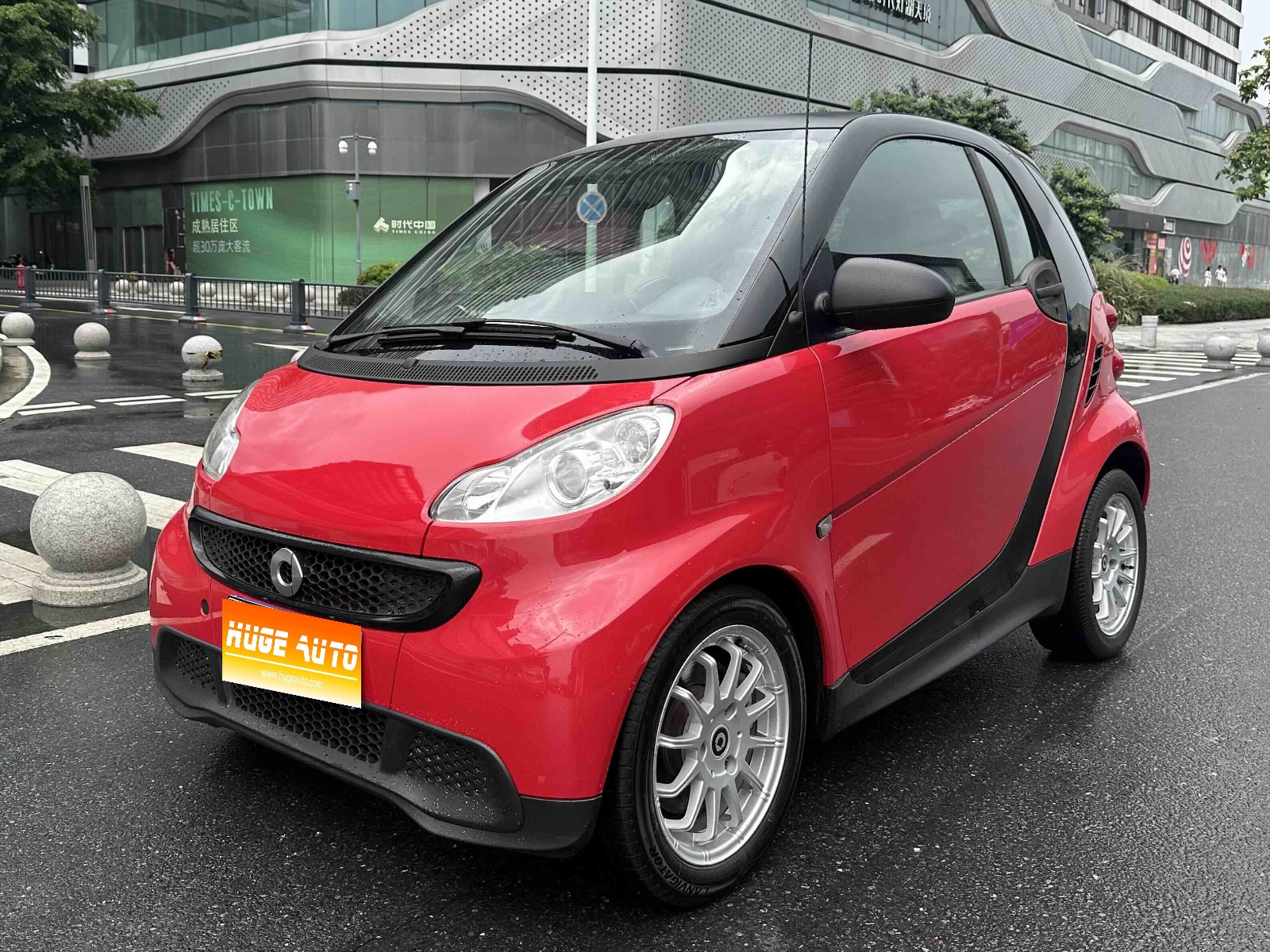 MY2012 smart fortwo 1.0 MHD Hard top Standard Version