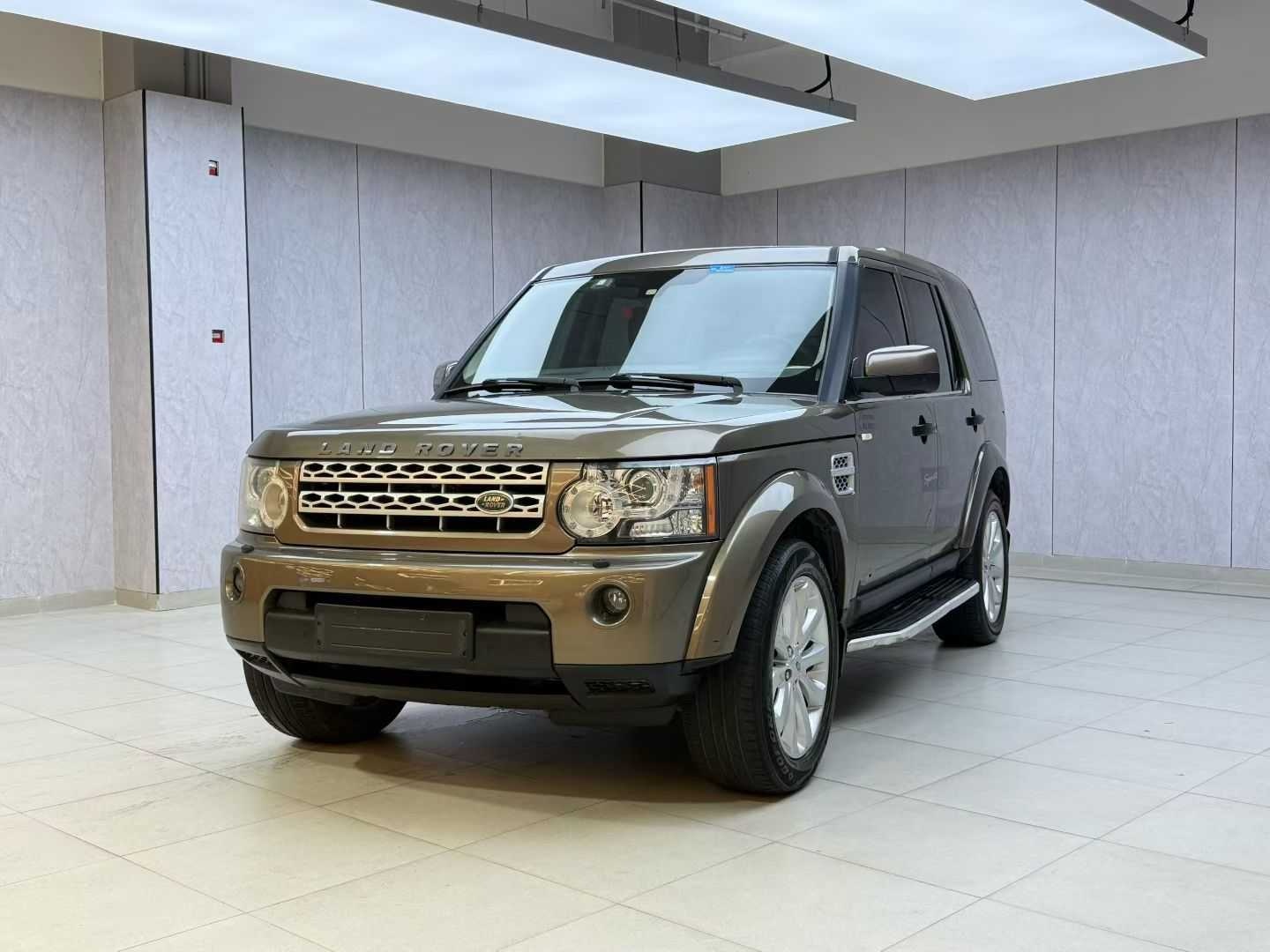 MY2012 Discovery 3.0 SDV6 HSE Diesel