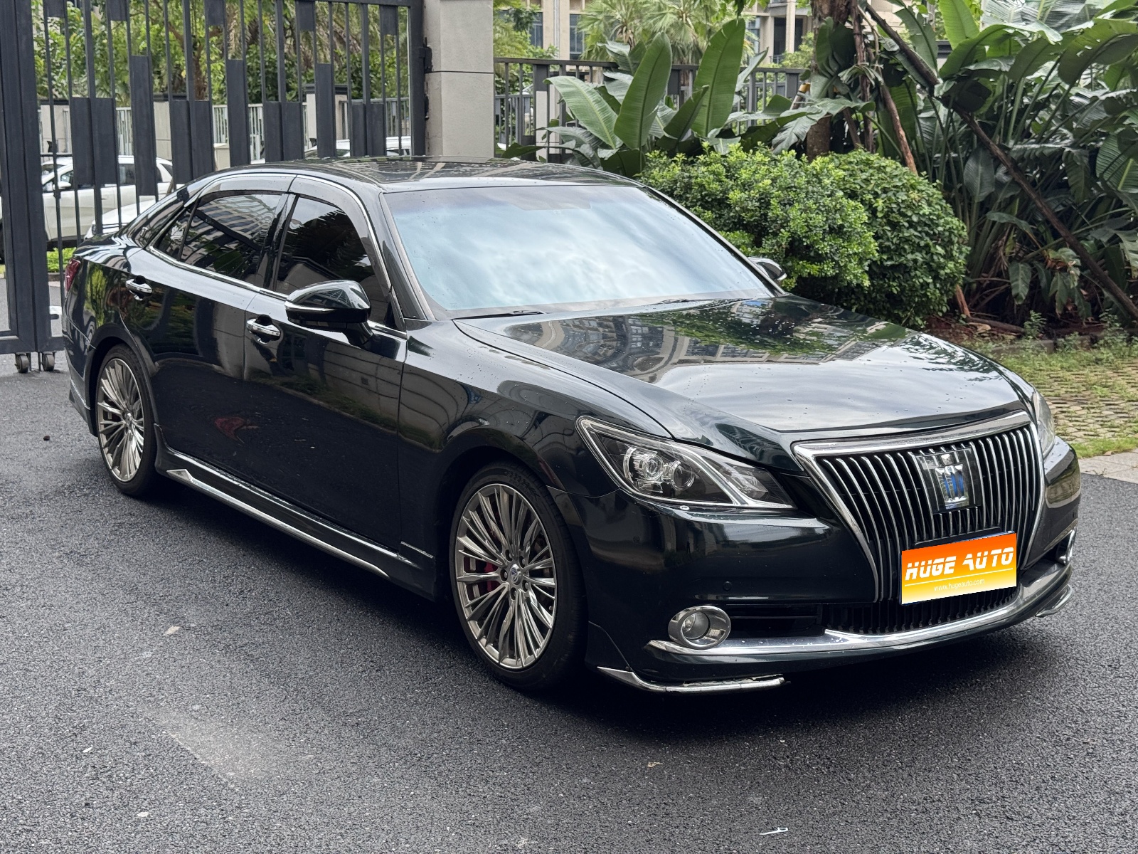 2017款 皇冠 2.0T 运动版