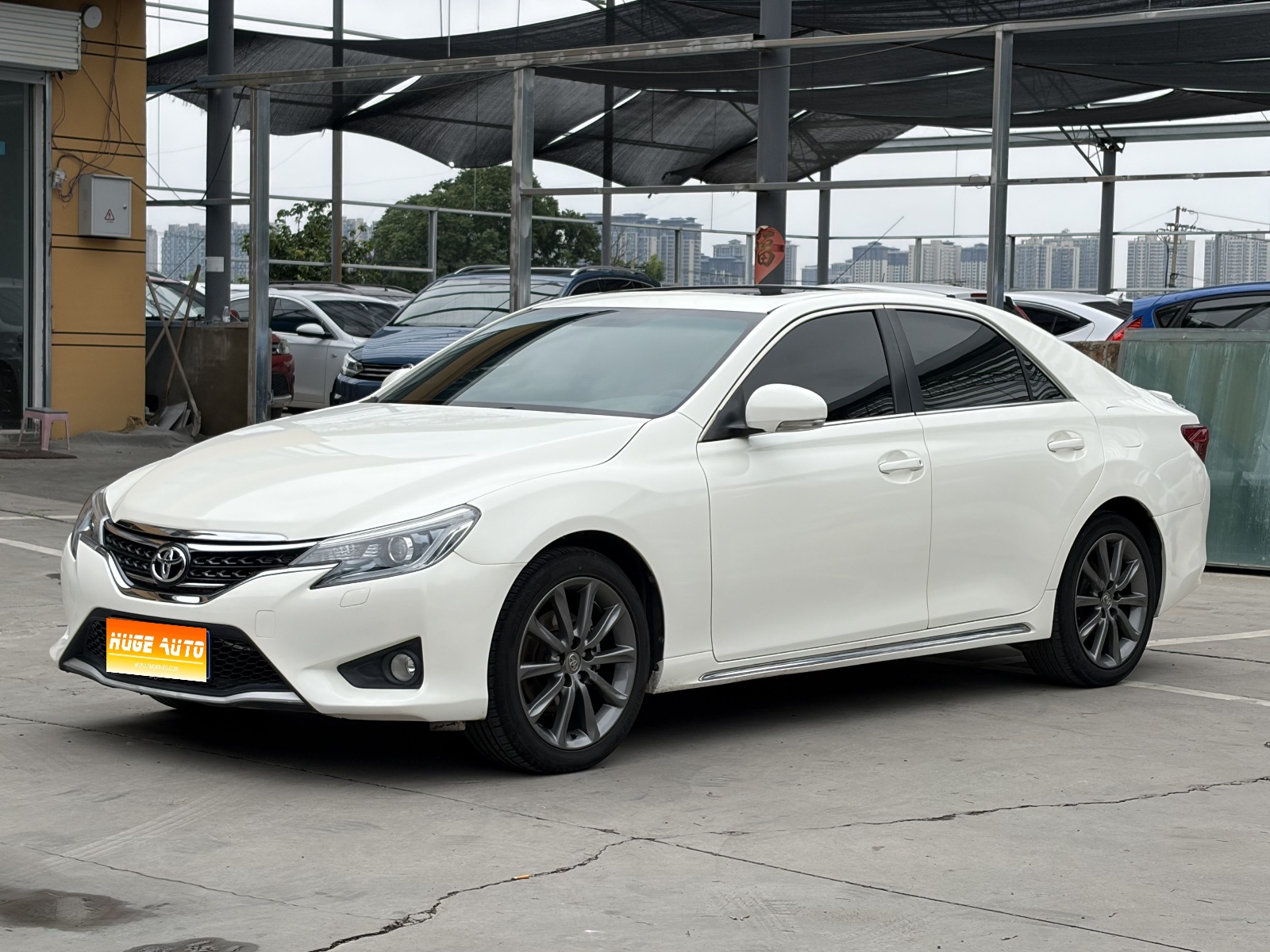 MY2013 Reiz 2.5V Fashion Navigation Version