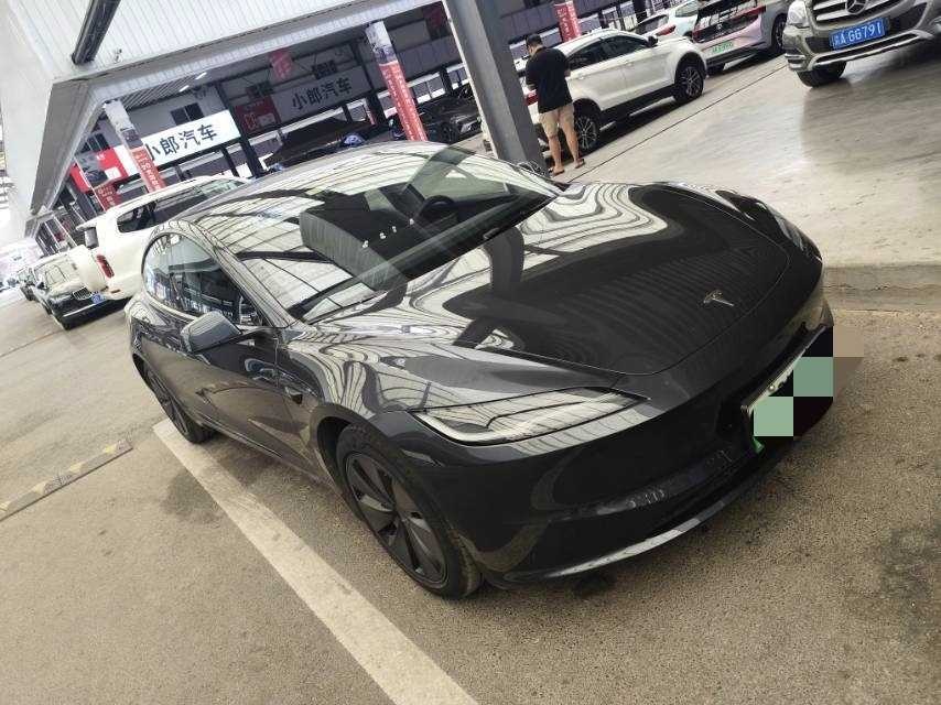 MY2025 Model 3 RWD