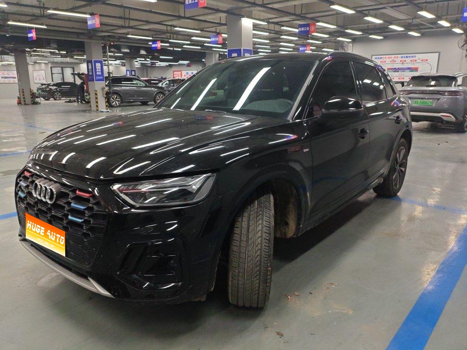 MY2025 AUDI Q5L 40 TFSI Luxury Dynamic Version