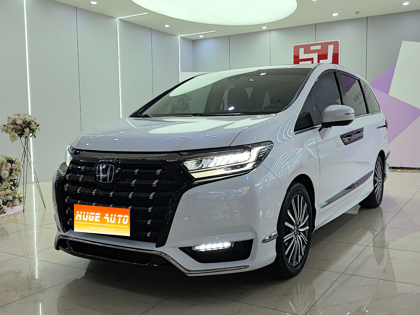 MY2022 ELYSION 2.0L eHEV Luxury Version