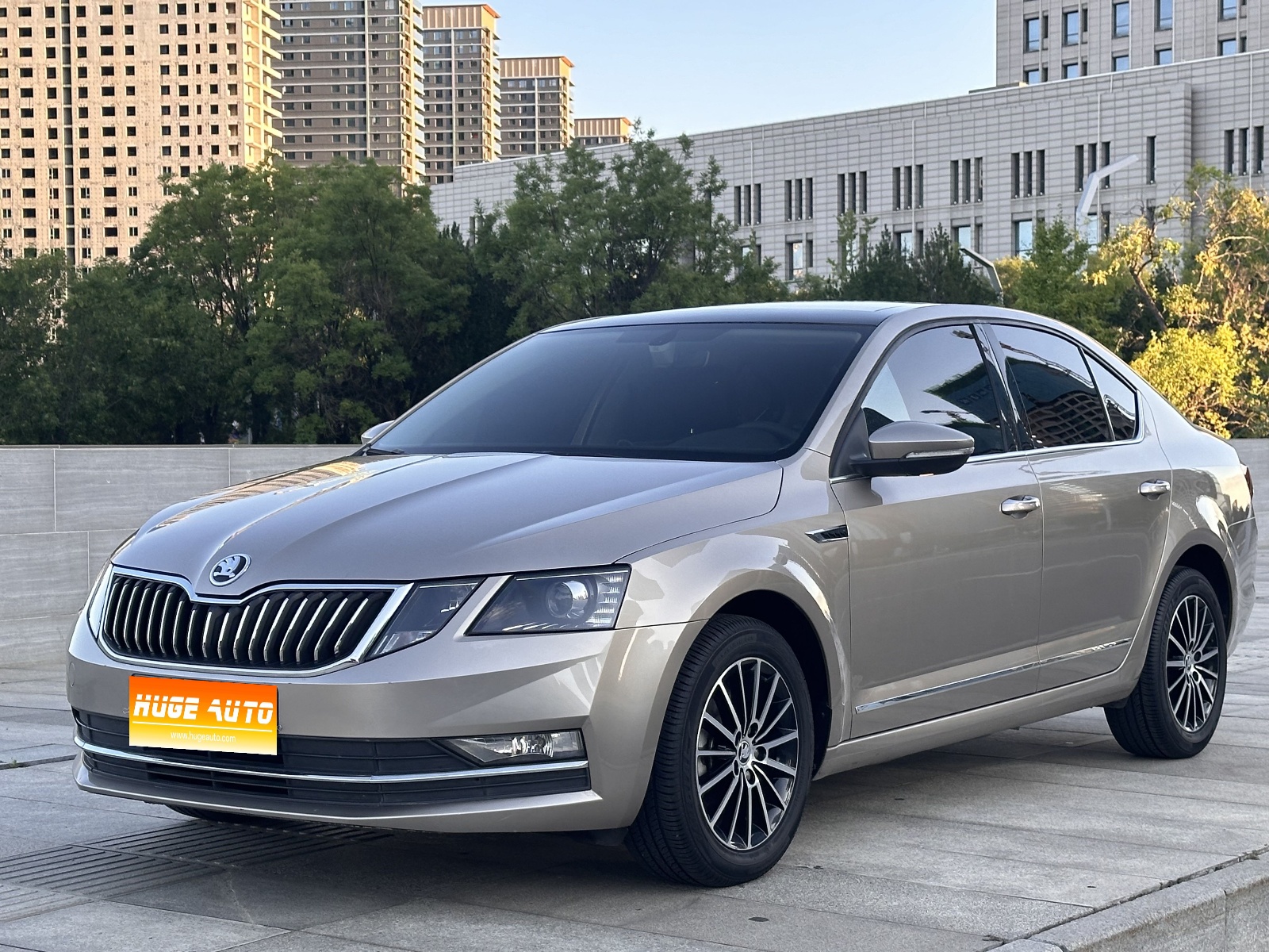 MY2019 Octavia 1.5L AT Luxury Version 