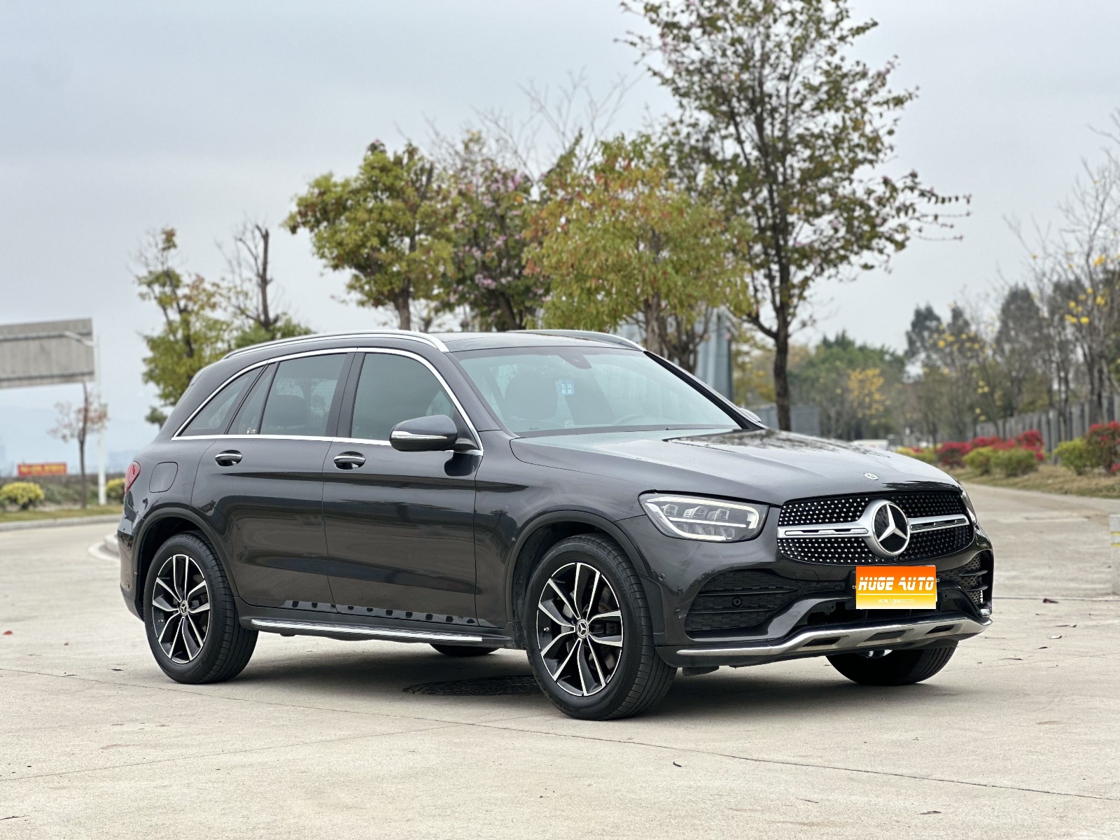 2020款 奔驰GLC级 改款 GLC 260 L 4MATIC 豪华型