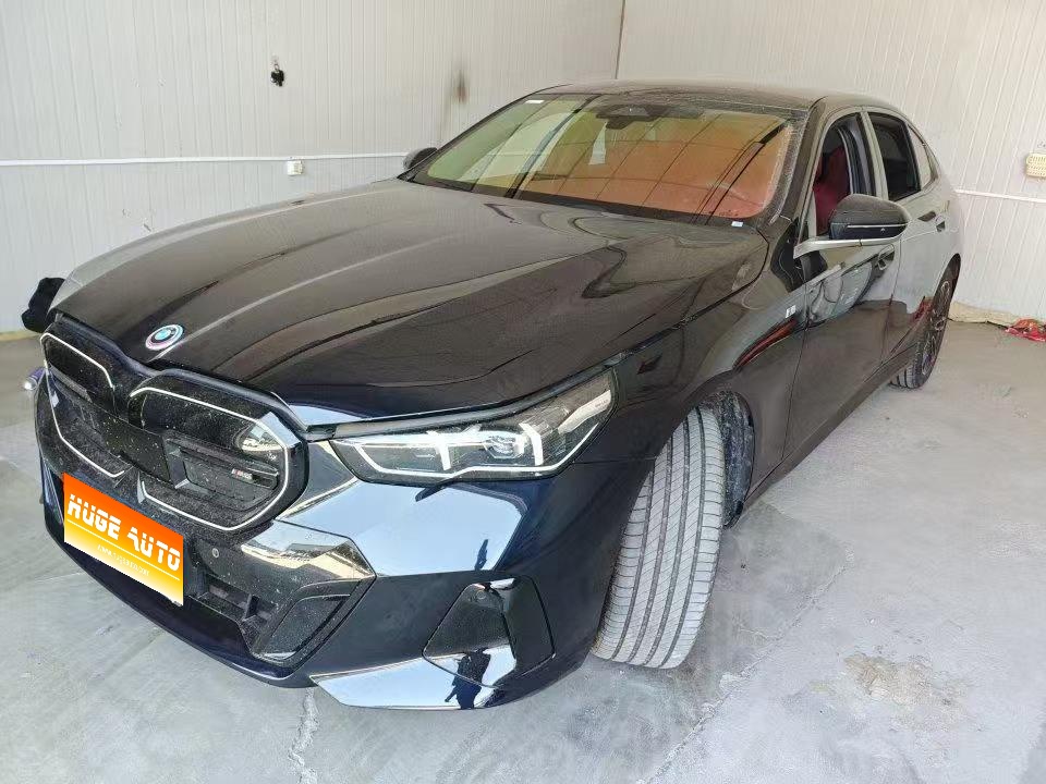 2025款 宝马5系 525Li M运动套装