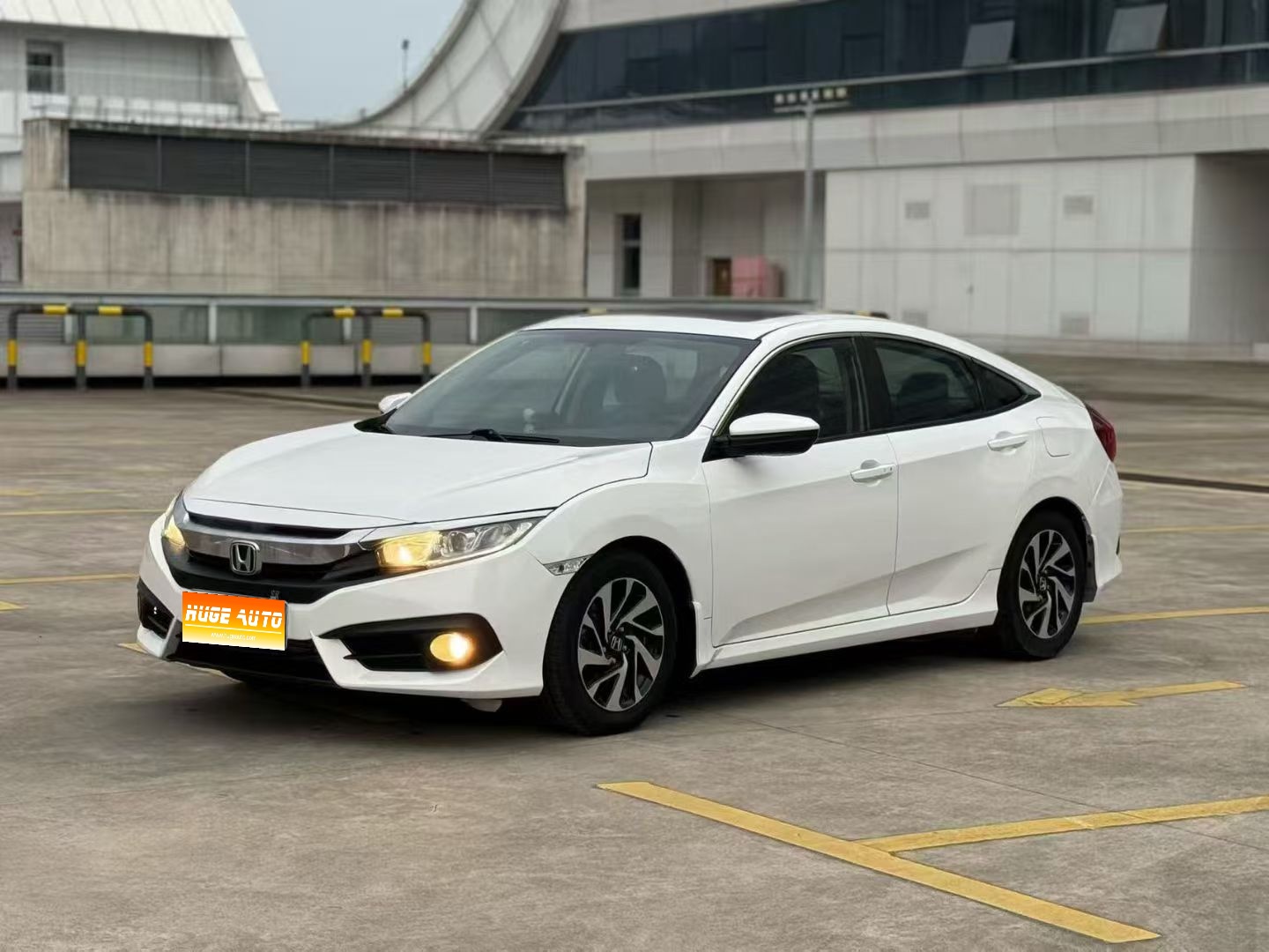 MY2016 CIVIC 220TURBO AT Luxury Version 