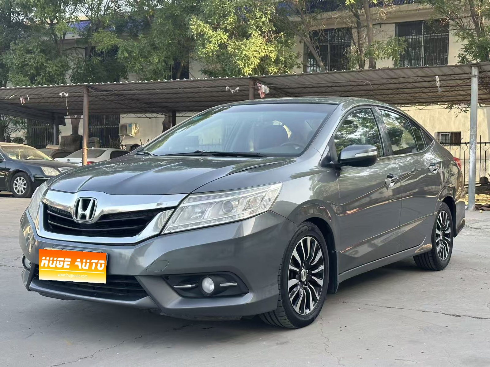 MY2013 Crider 1.8L AT Luxury 