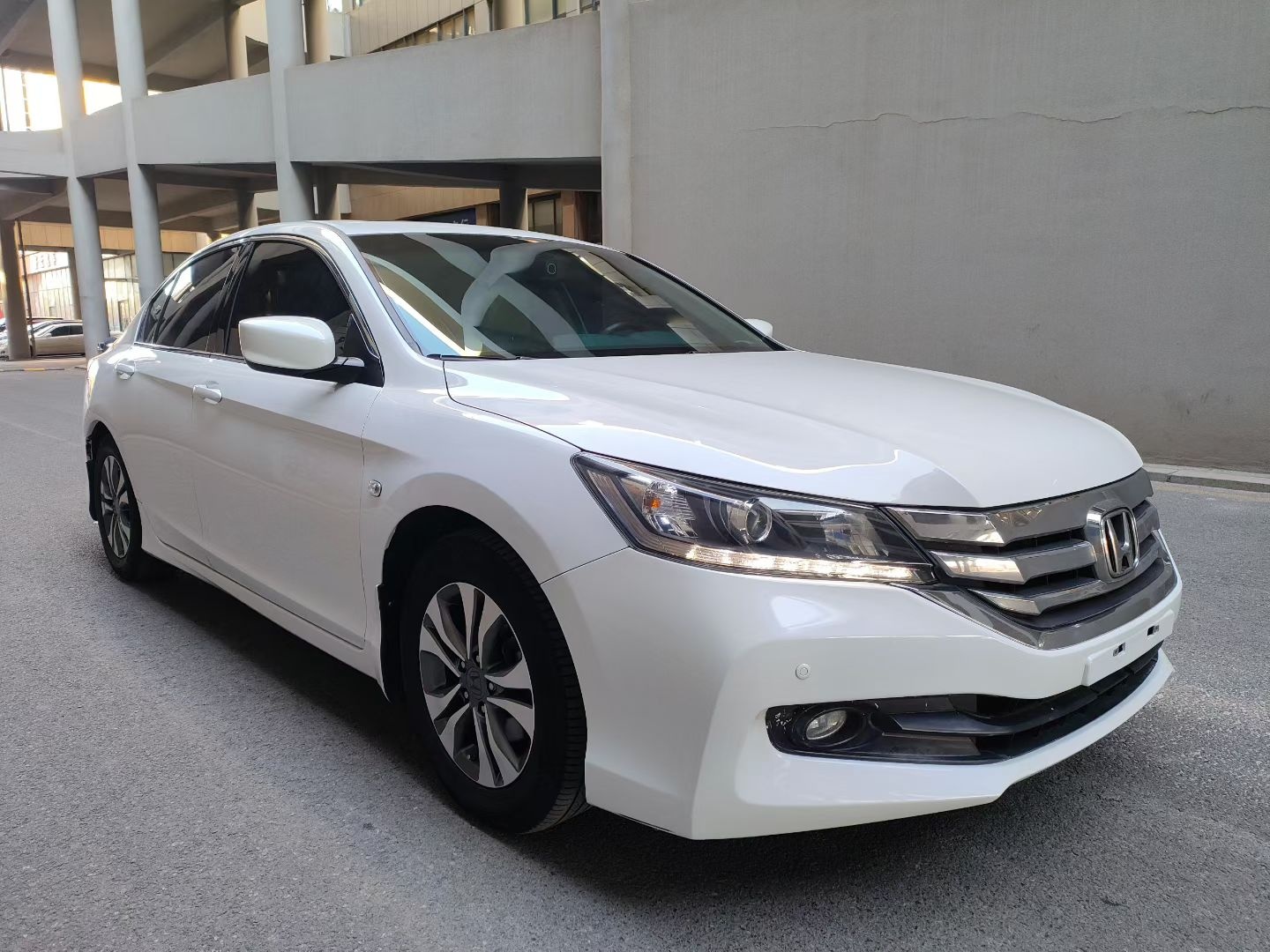 MY2015 Accord 2.0L LXS Elite Version 
