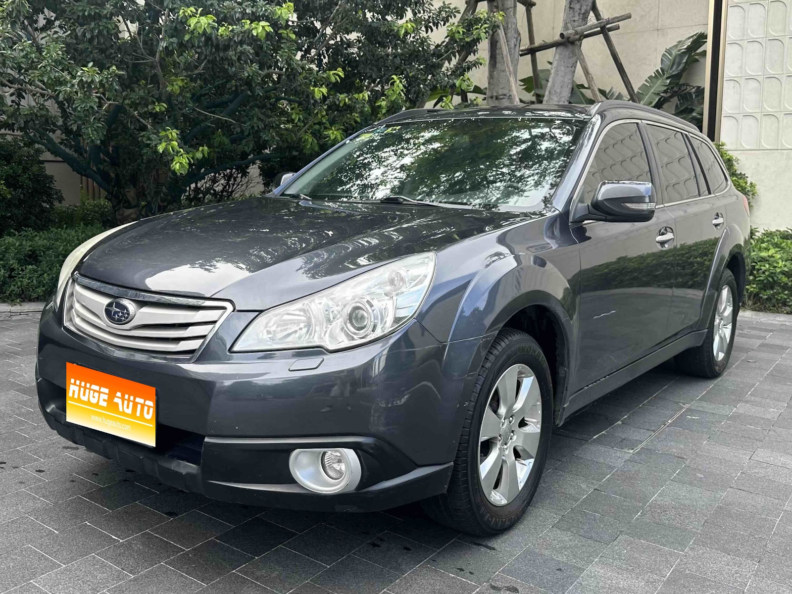 MY2010 Outback 2.5i Luxury 