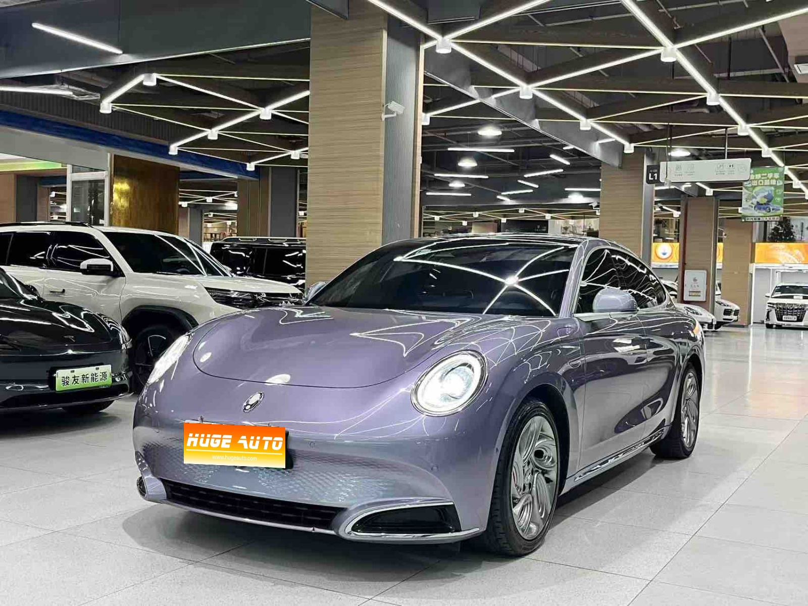 MY2022 Ora 07 555km Distinguished