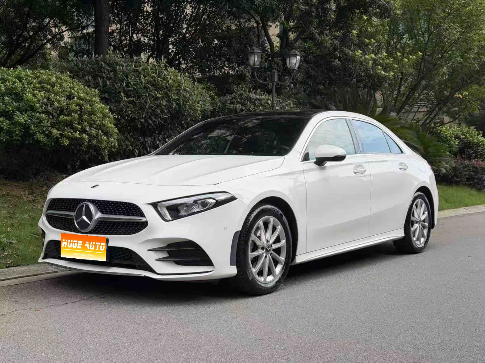2019款 奔驰A级 A 200 L 运动轿车