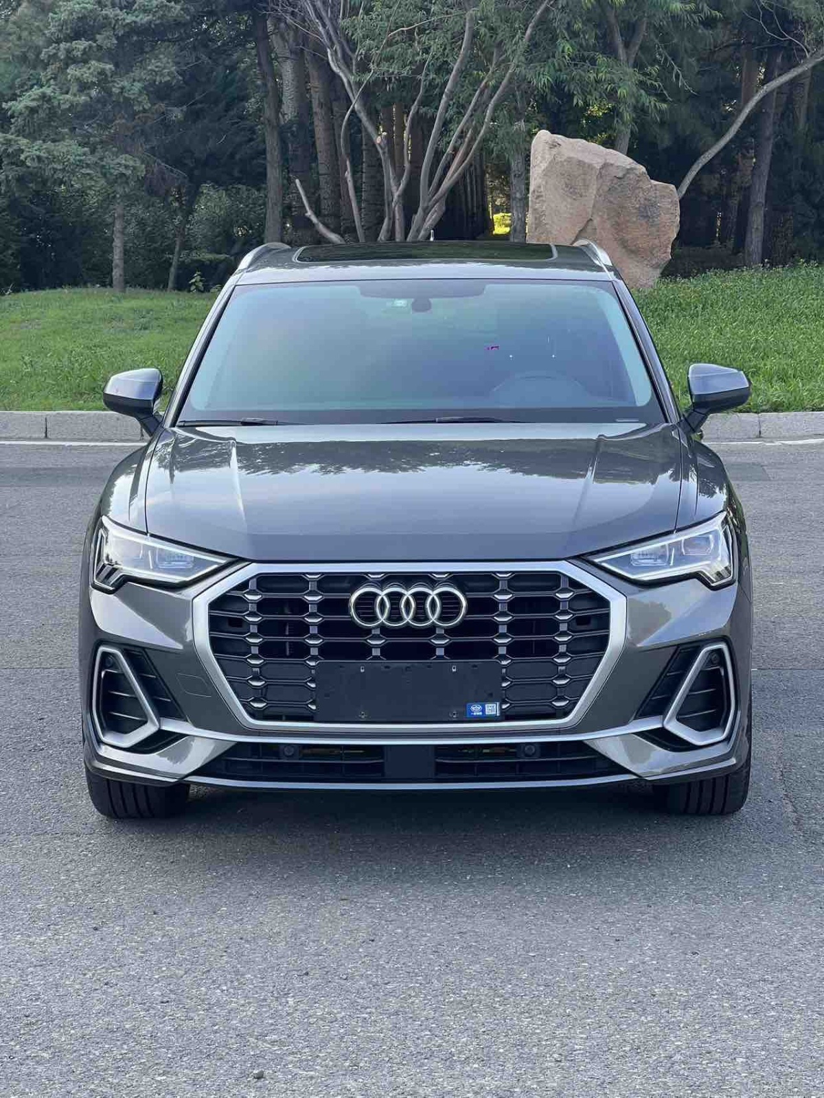 2022款 奥迪Q3 35 TFSI 时尚动感型