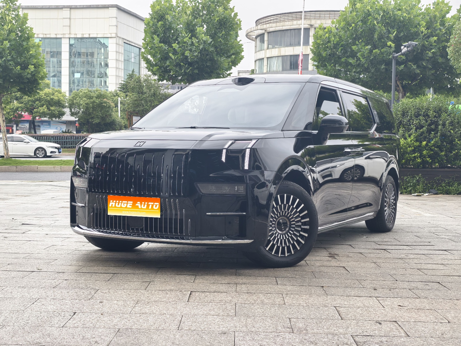 2024款 极氪009 六座行政版四驱 108kWh