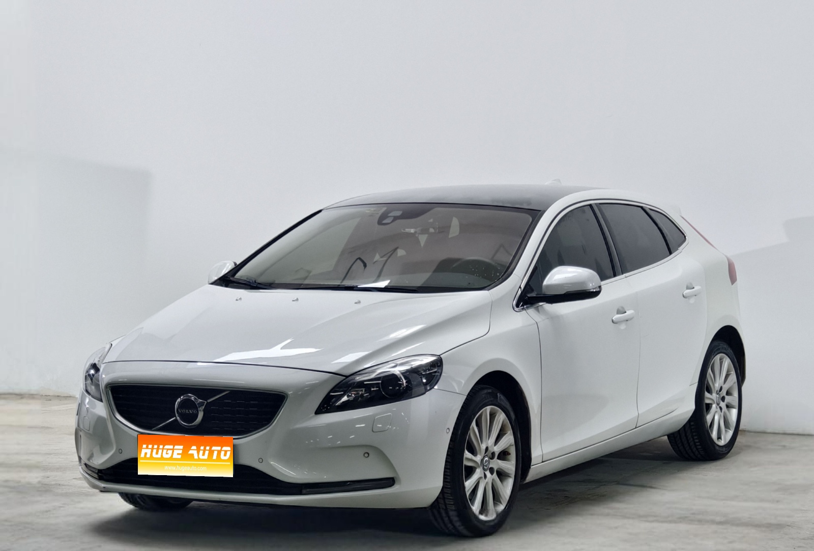2015款 沃尔沃V40 1.6T 智逸版