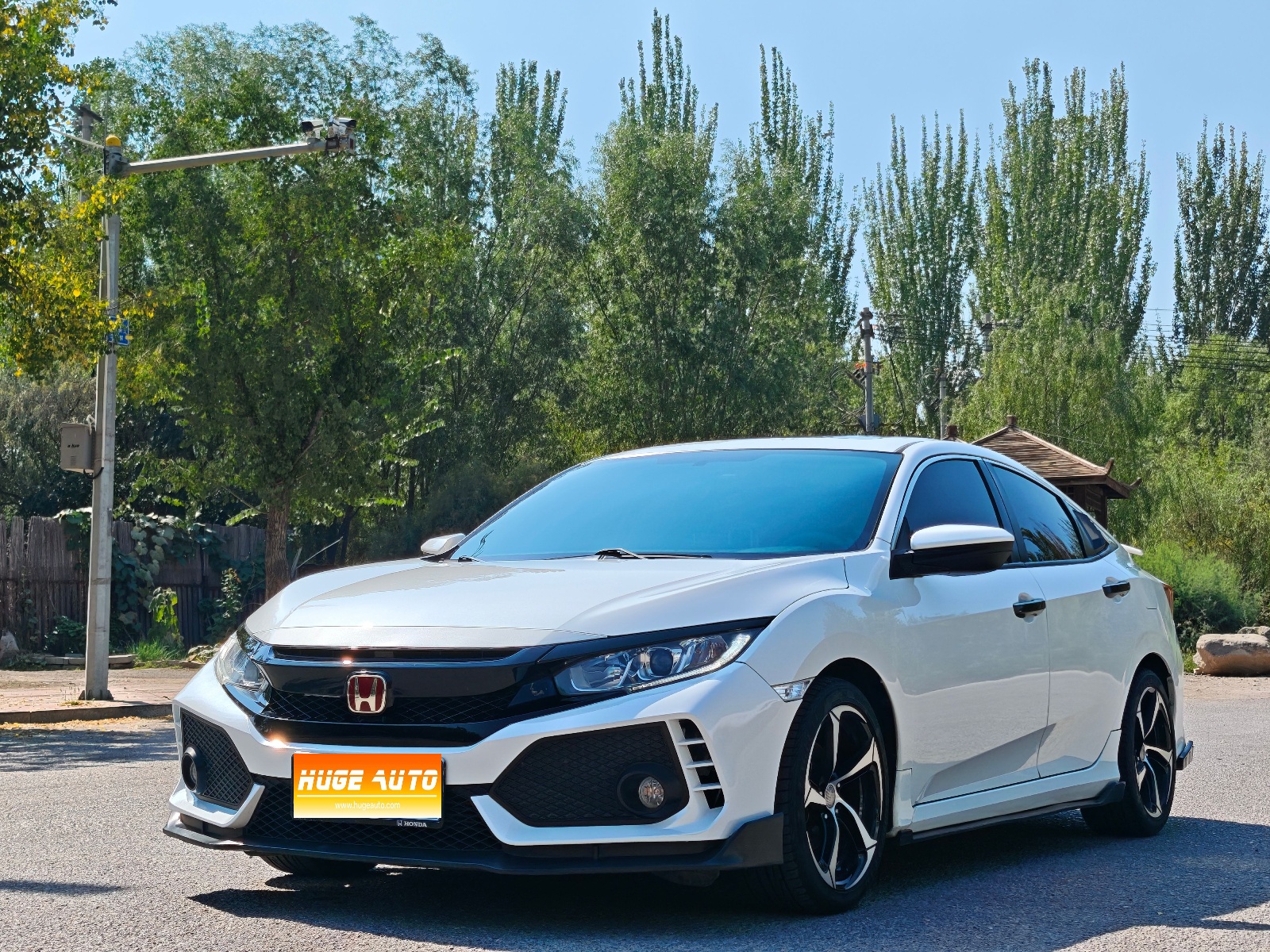 2016款 思域 220TURBO 自动豪华版