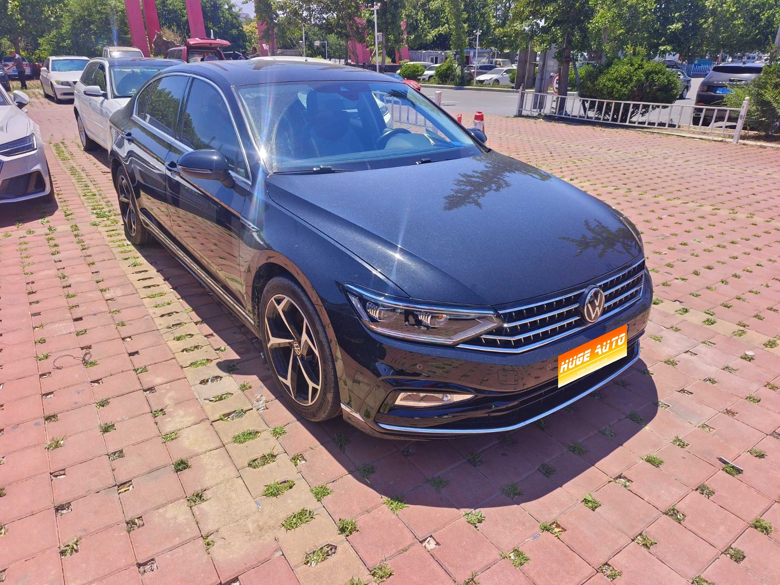 MY2023 Magotan 2 Million units Anniversary 330TSI DSG Luxury Version