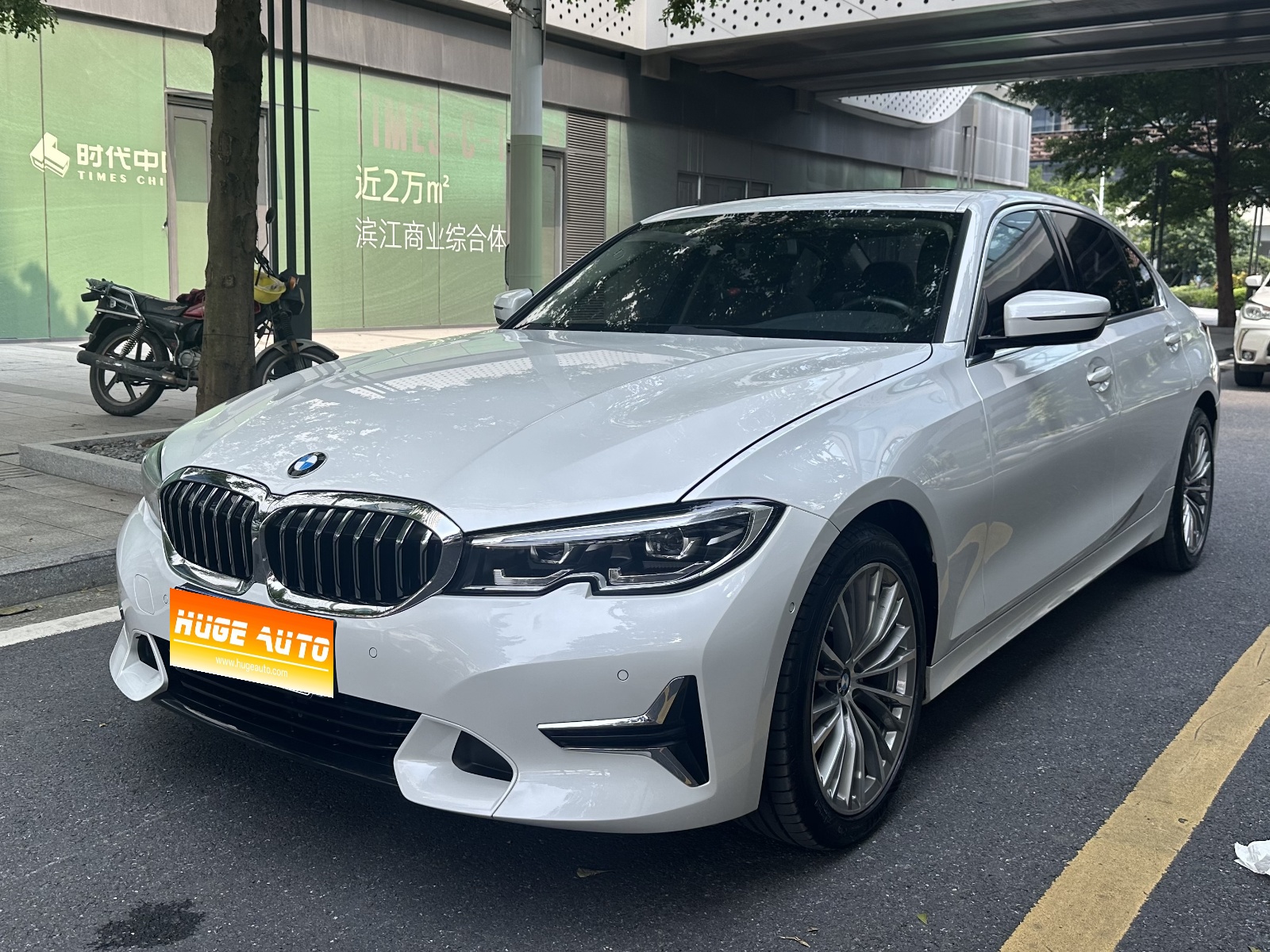 MY2020 BMW 3 Series 325Li First Edition