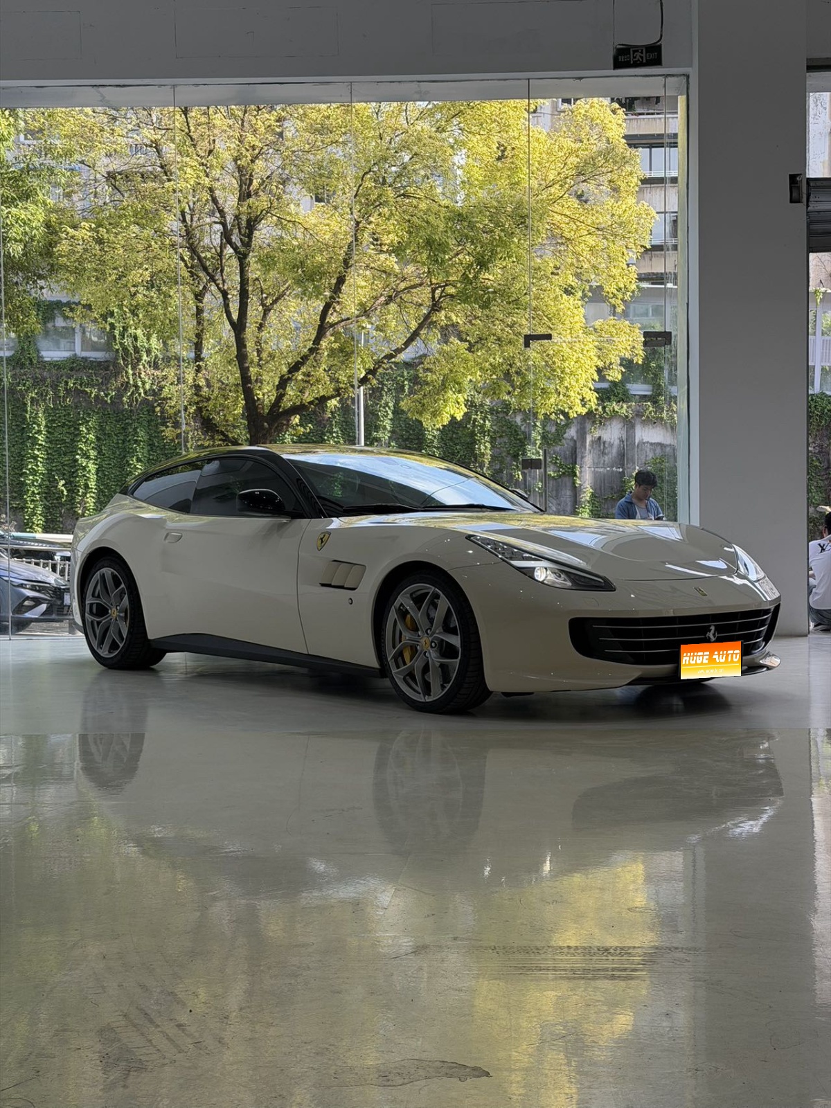 MY2016 GTC4Lusso 6.3L V12