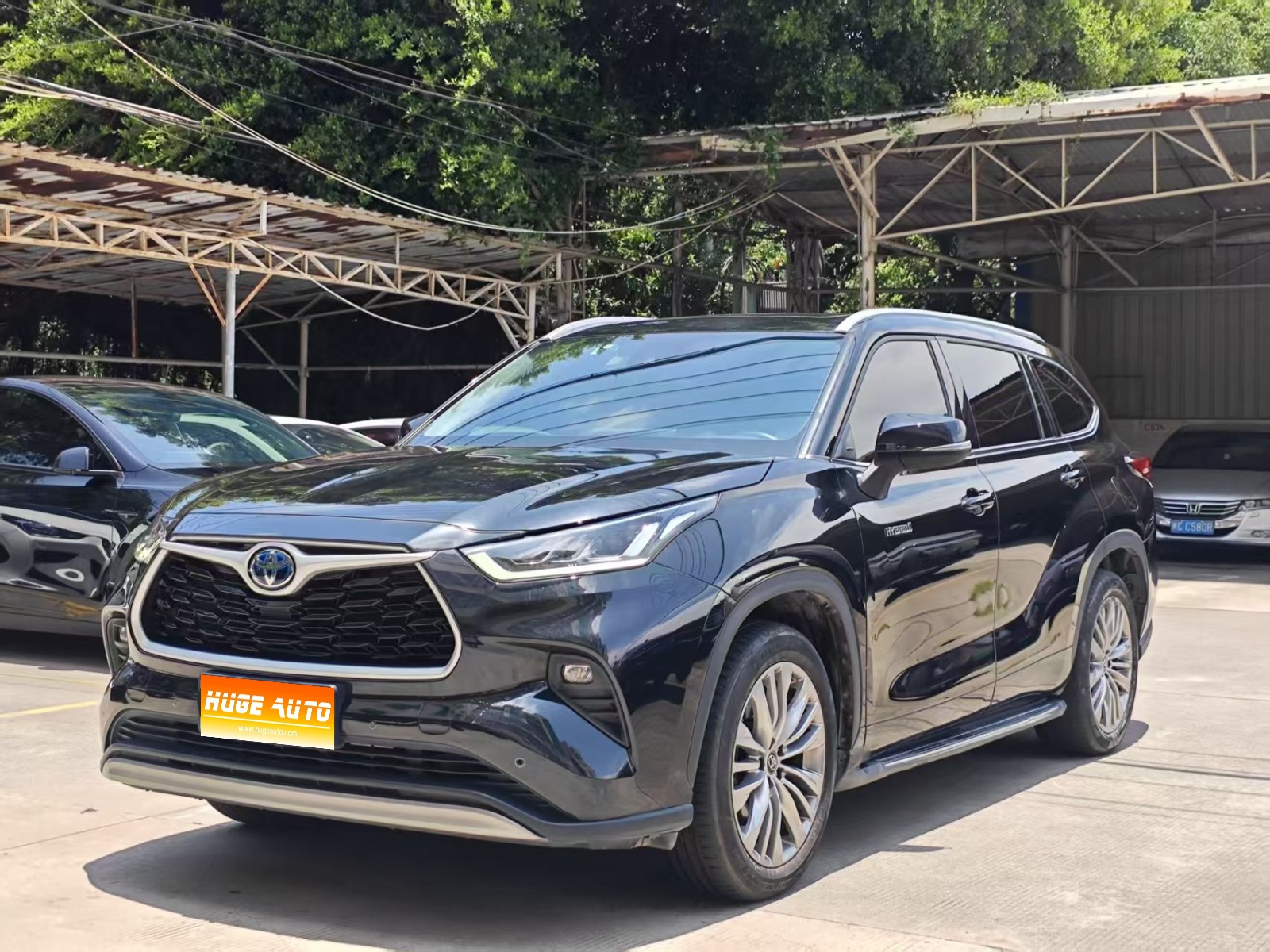 MY2023 Highlander 2.5L THS-II 4WD Distinguished 7 seats