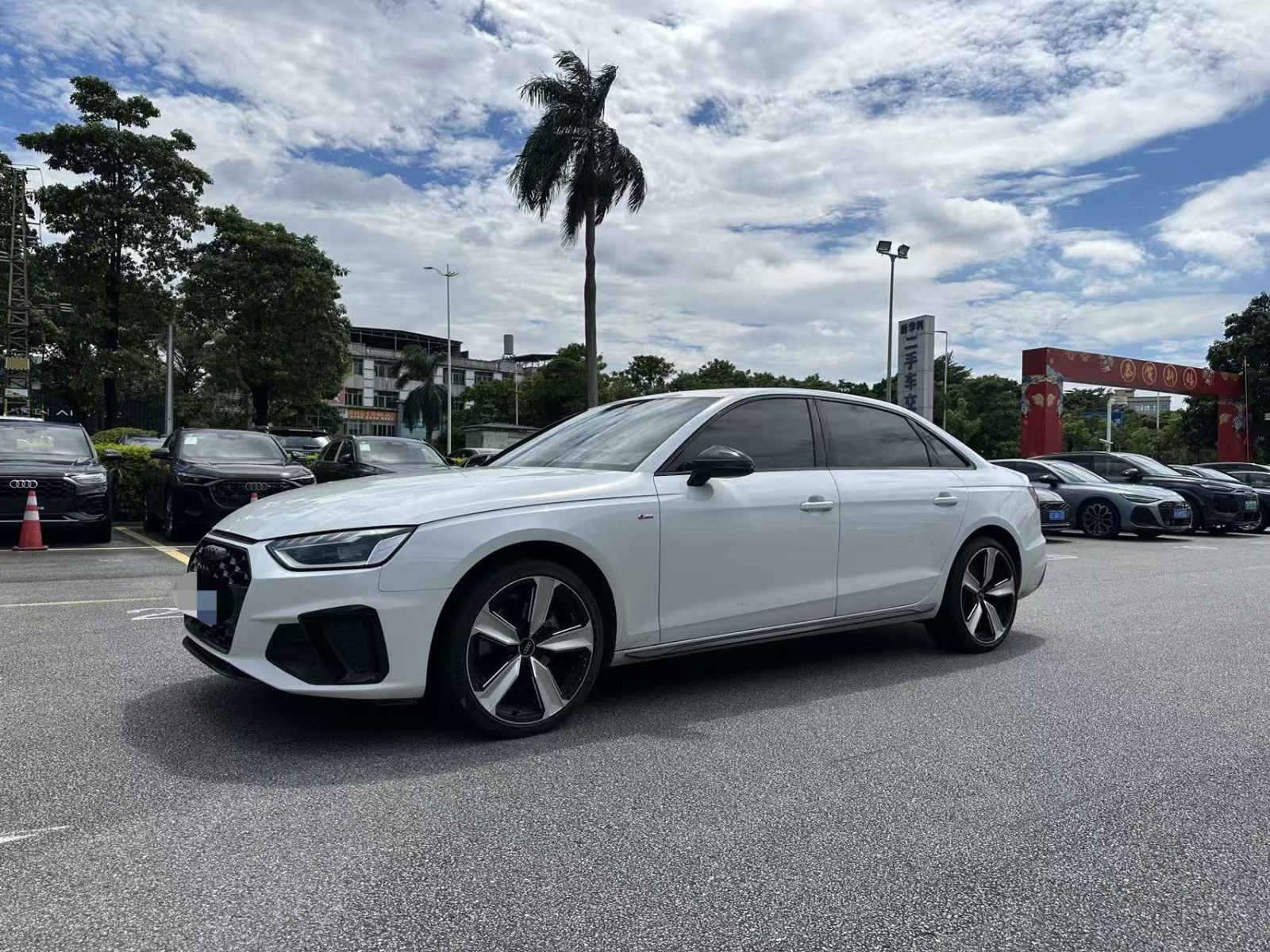 MY2023 Audi A4L 40 TFSI Luxury Dynamic Version