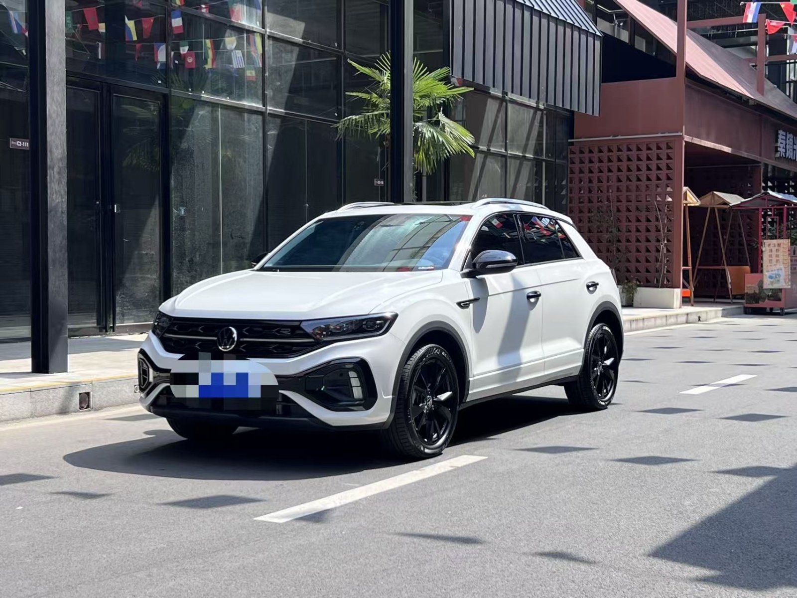 2025款 T-ROC探歌 300TSI DSG两驱辰光版