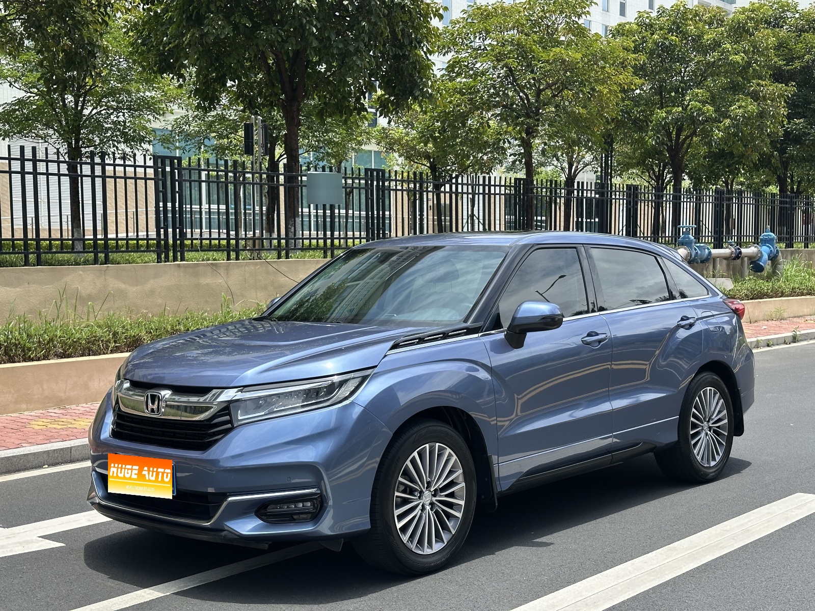 MY2020 Advancier 240TURBO 2WD Exclusive Version 
