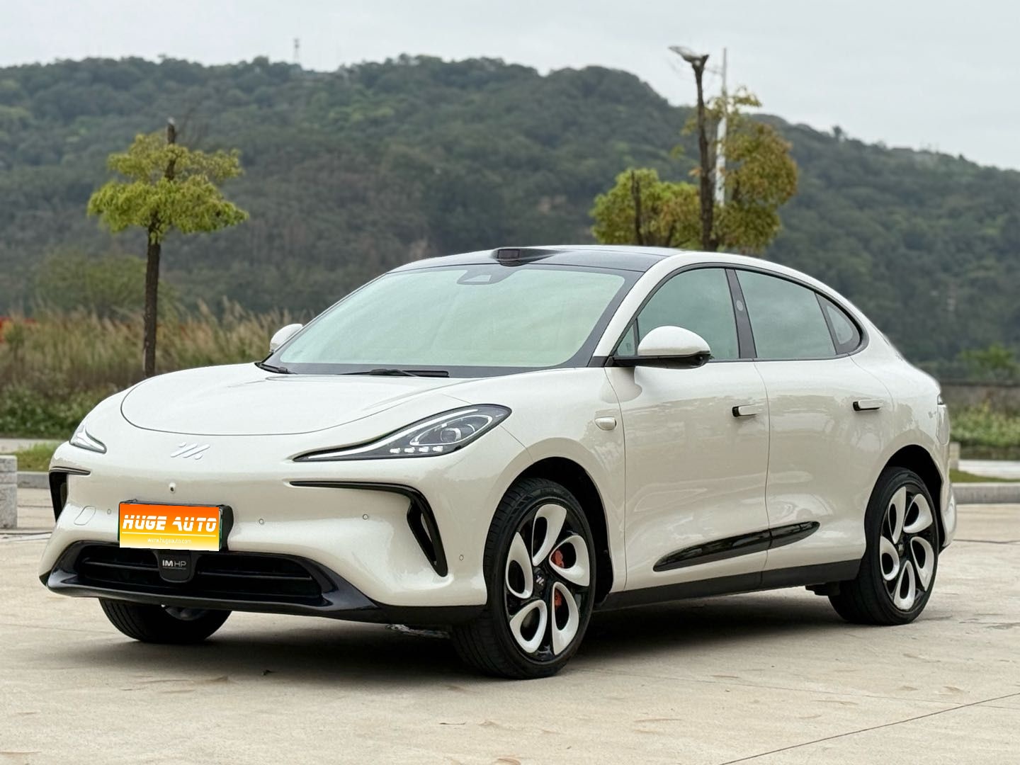2023款 智己LS6 Max 标准版
