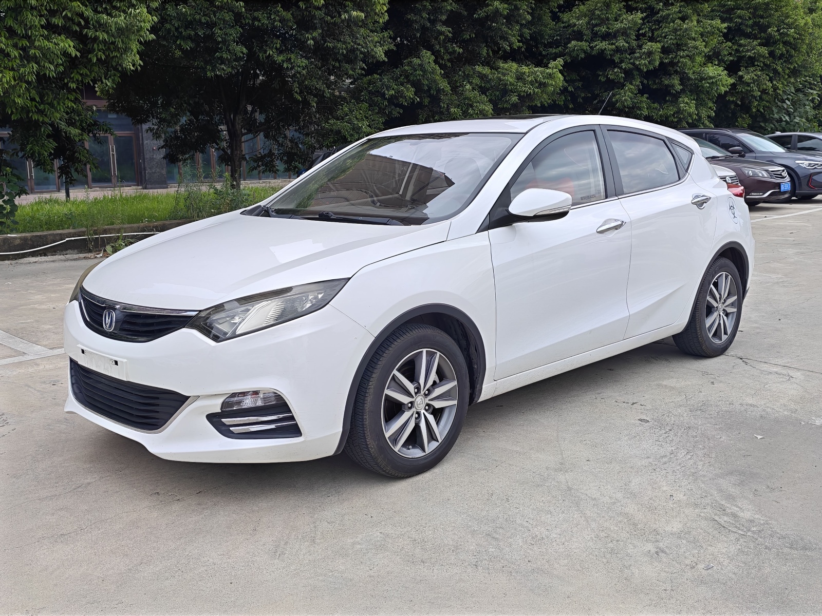 MY2015 Eado 1.6L MT Luxury Version National V 