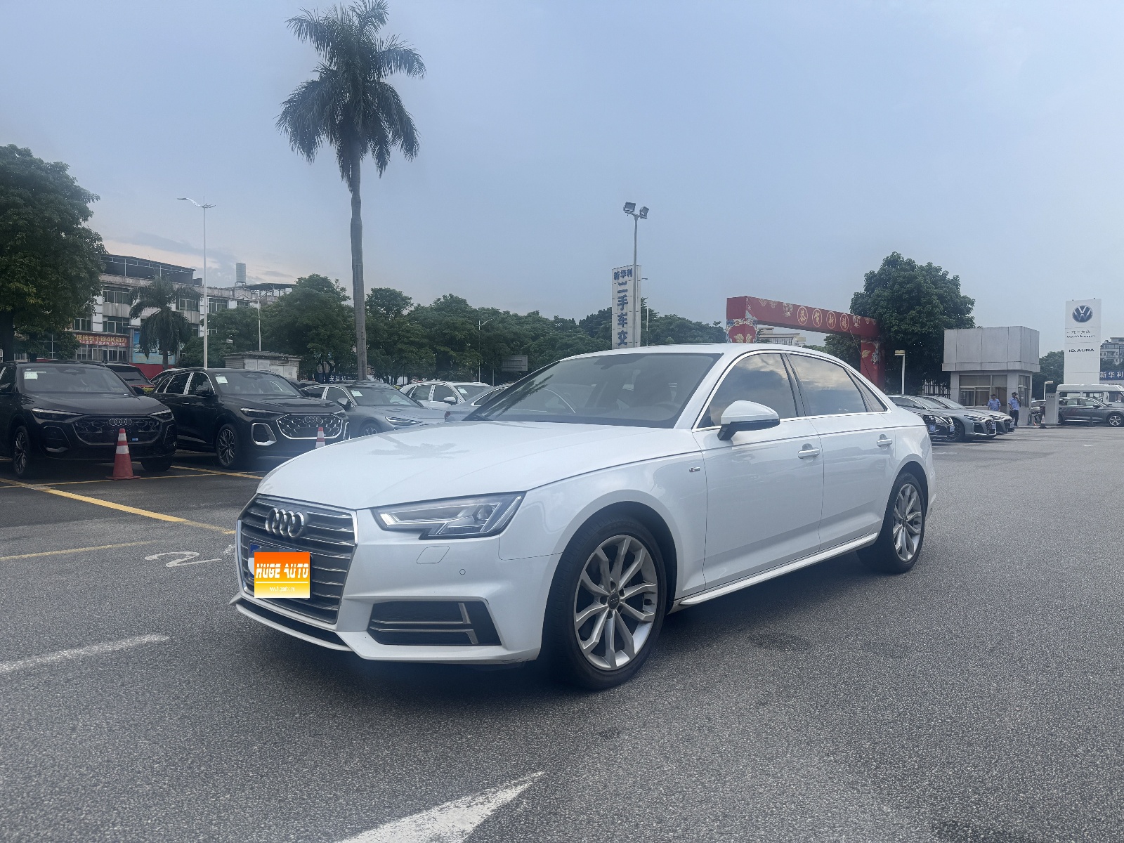 MY2018 Audi A4L 30th Anniversary 40 TFSI Fashion Version 