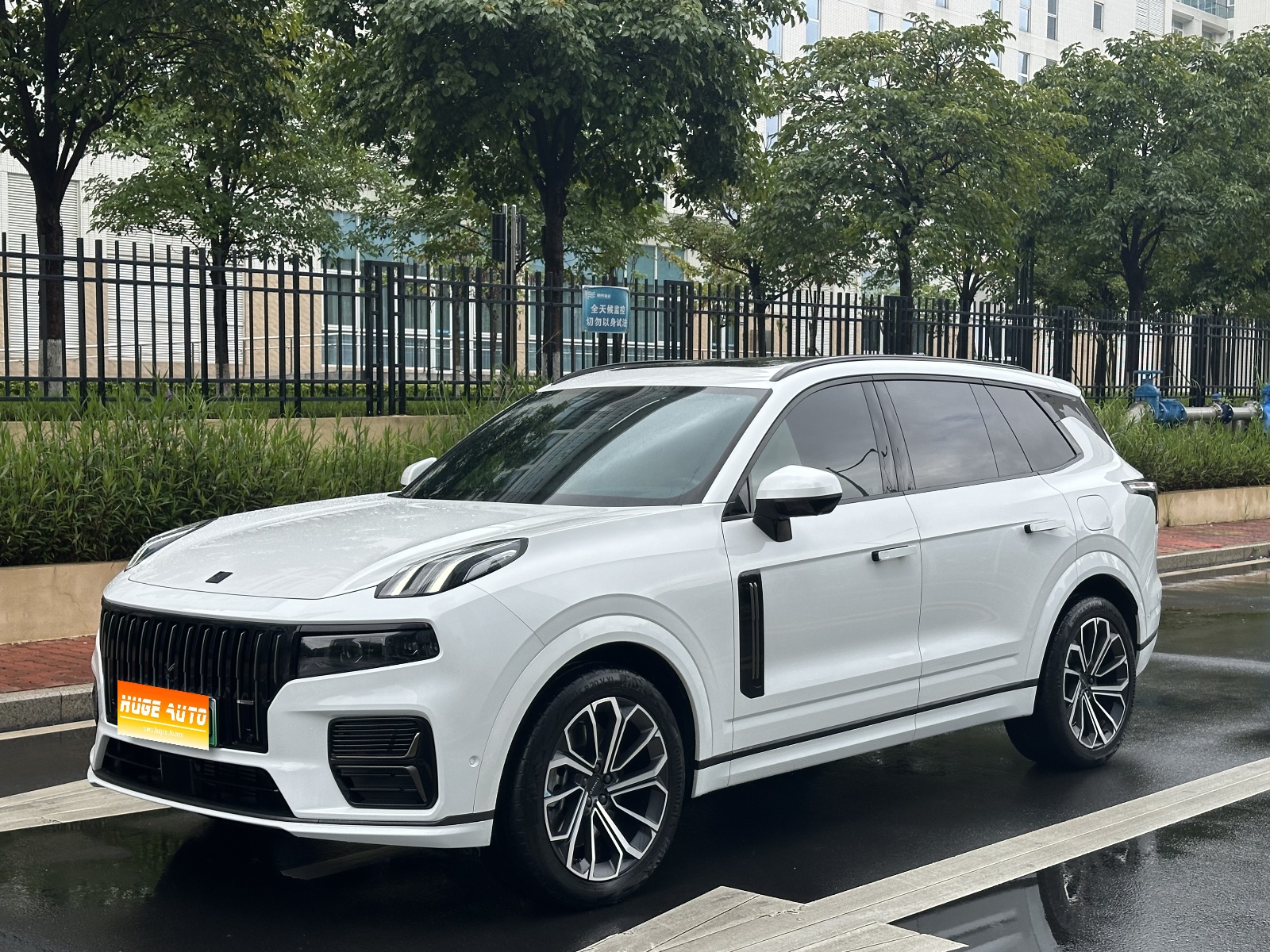 MY2024 LYNK&CO 09 EM-P 2.0TD EM-P 4WD HALO 6-seats