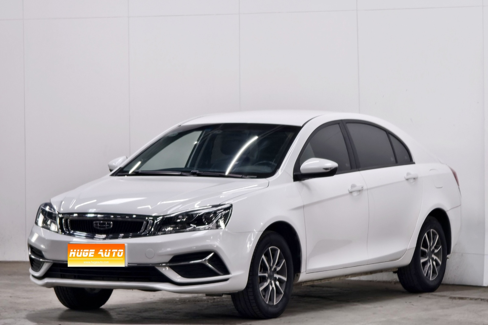 MY2019 EMGRAND Leader 1.5L CVT Luxury National VI