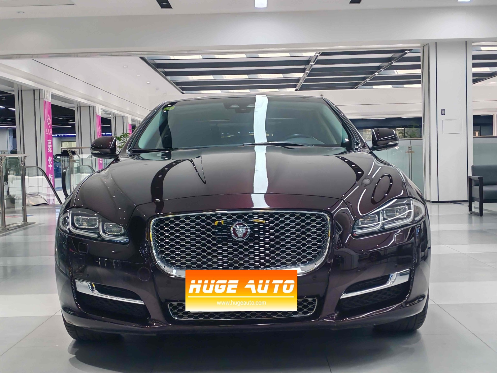 MY2018 Jaguar XJ XJL 3.0 SC 2WD Distinguished Commercial 