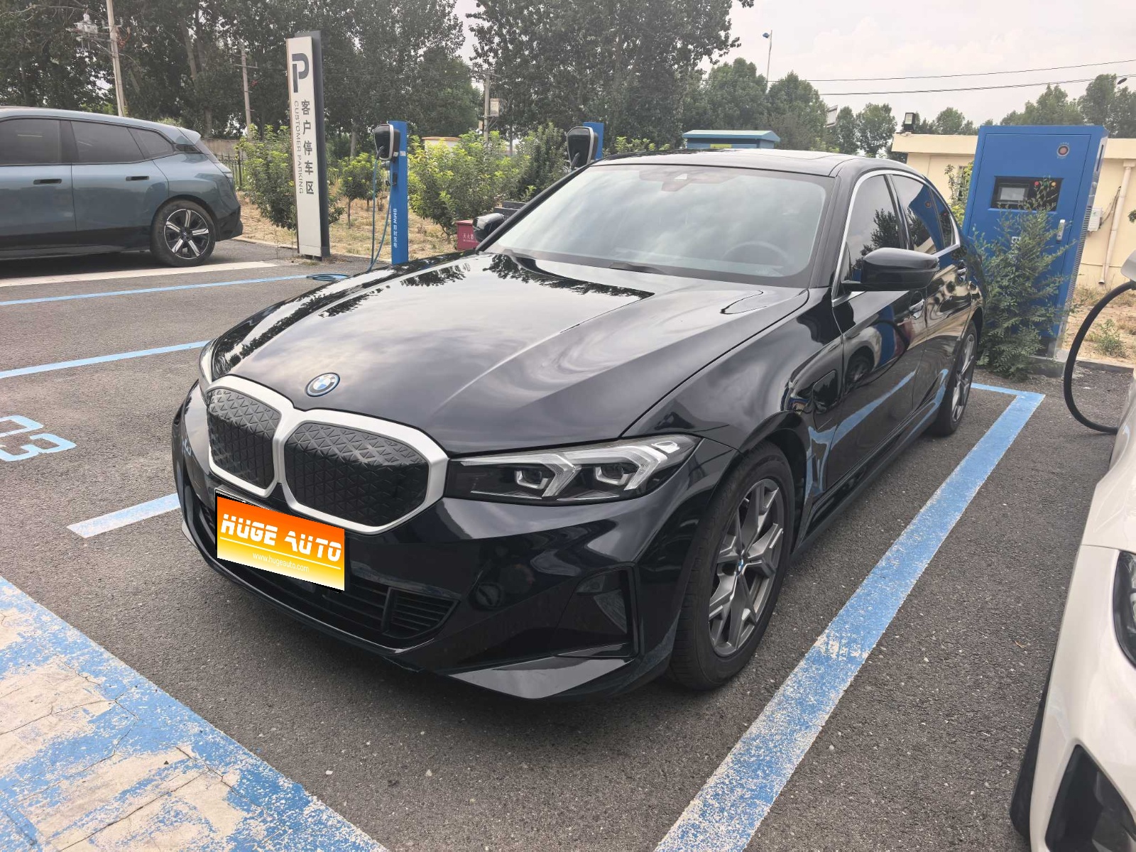 MY2024  BMW  i3 eDrive 35 L