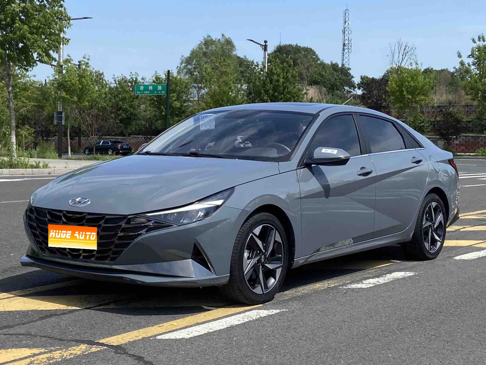 MY2022  Elantra (Gen3-4)  1.5L CVT LUX Luxury