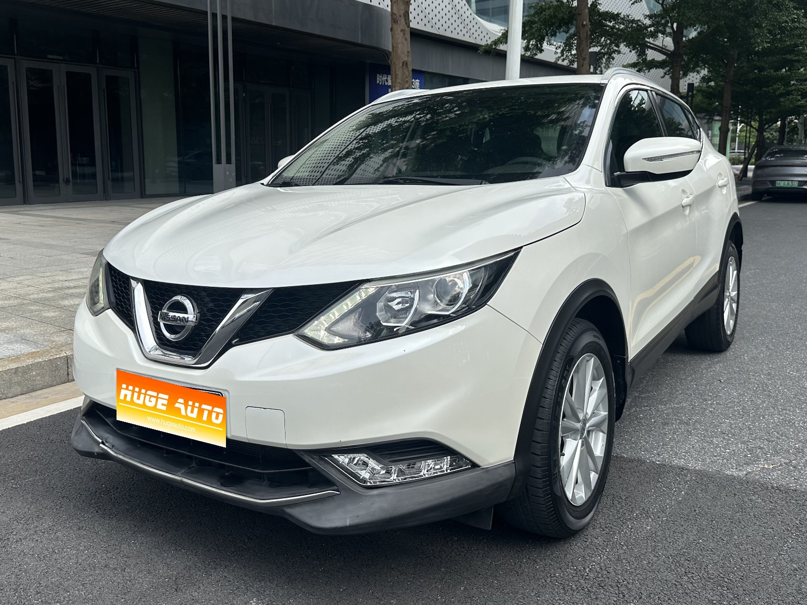 MY2016 Qashqai 2.0L CVT Elite Version 