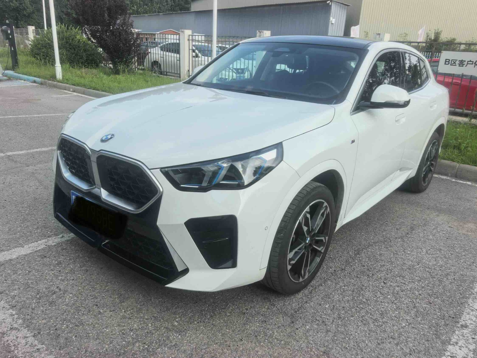 MY2025 BMW X2(Imported) sDrive25i M Sport kit