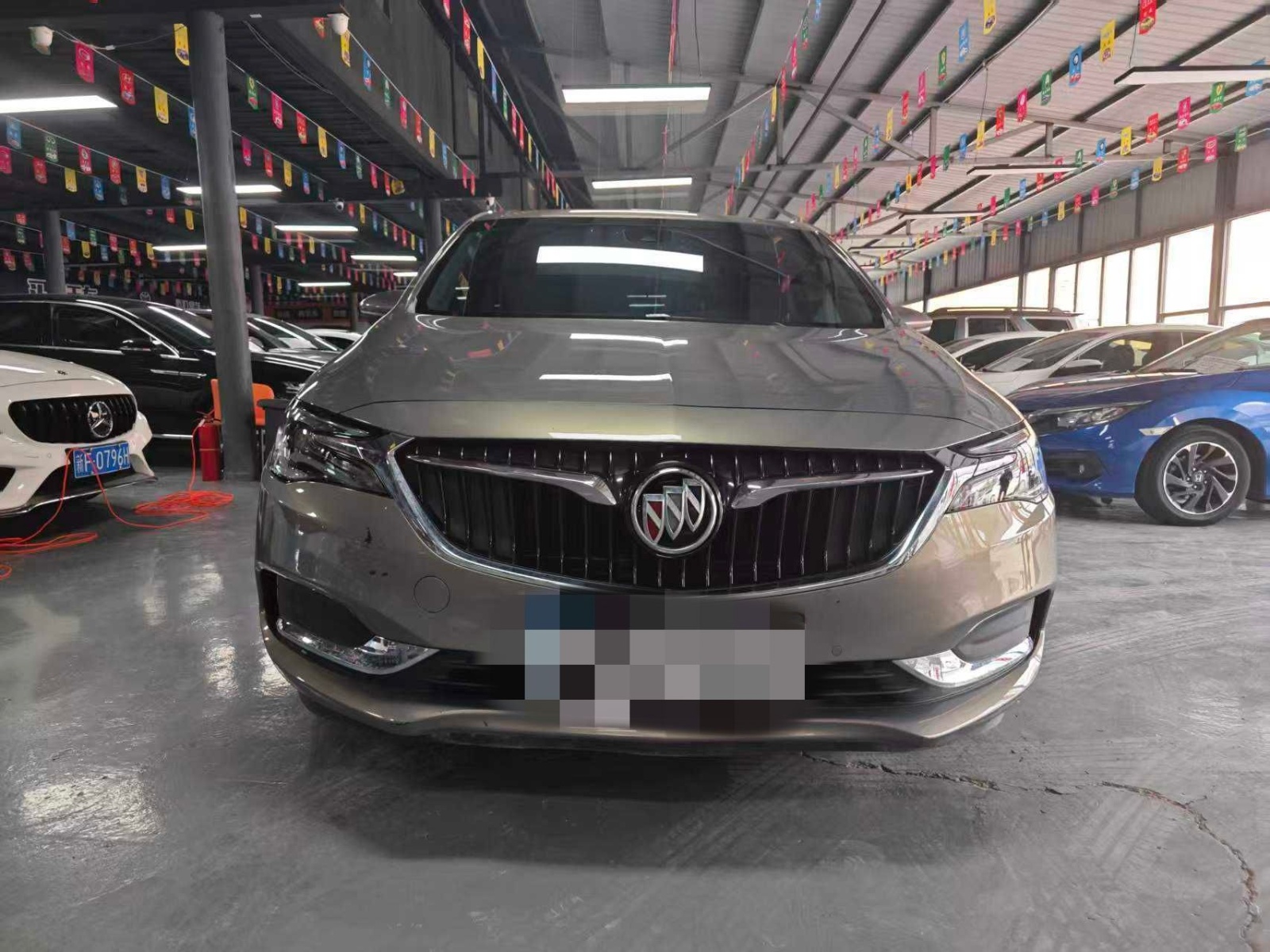 MY2018 Buick GL6 18T 6-Seat Noble Version 