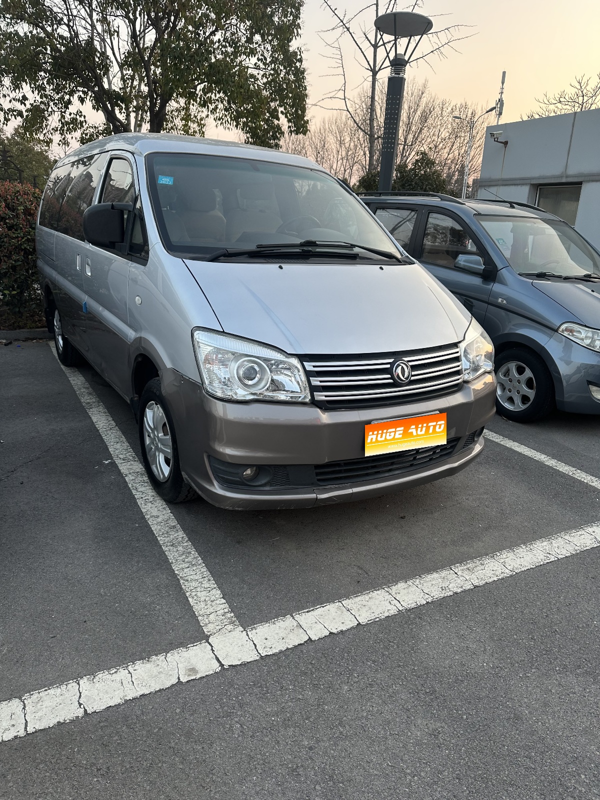 MY2016 Lingzhi M5 2.0L 7-Seat Long Wheelbase Standard Version 