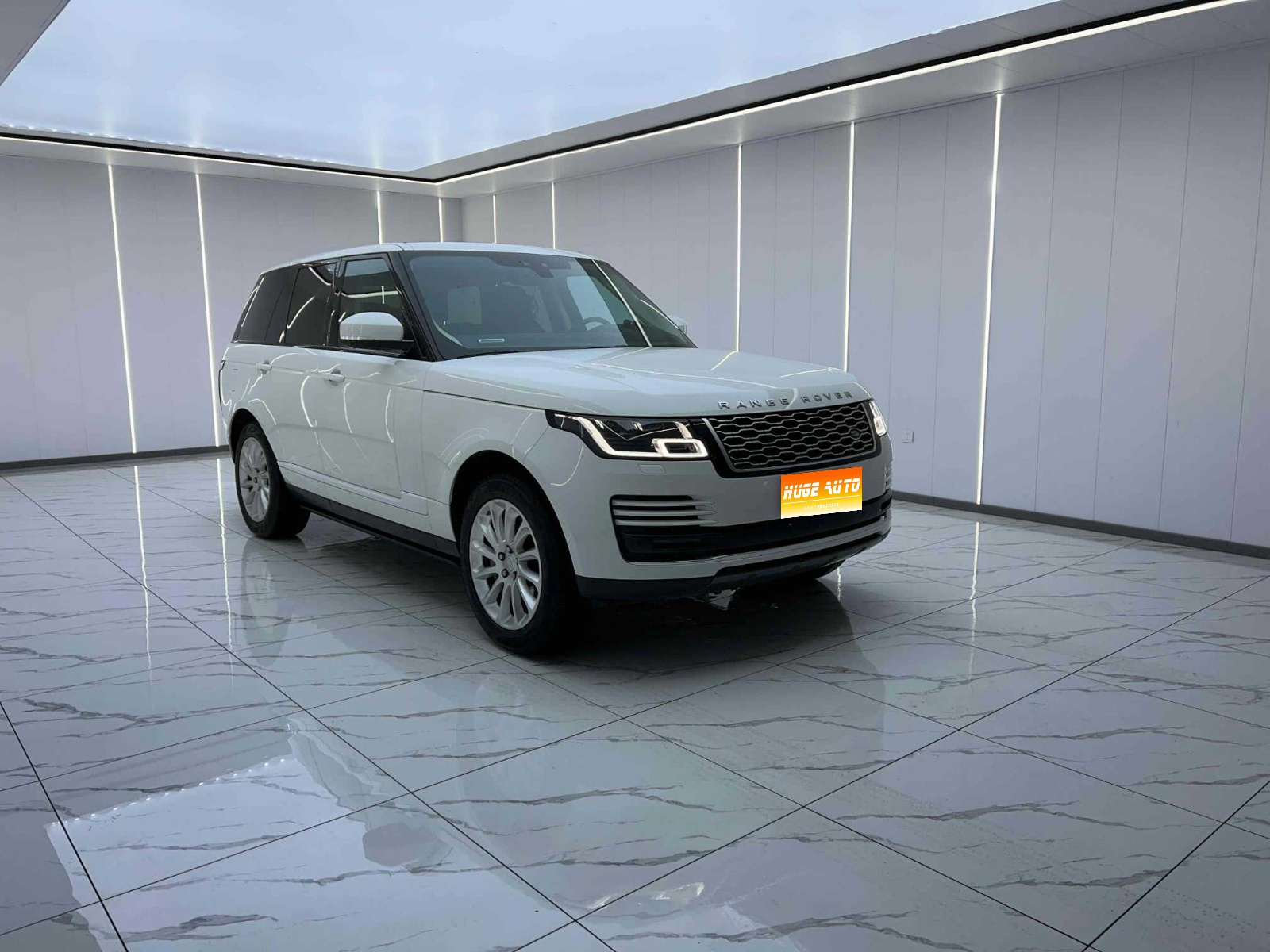 MY2020 Range Rover 3.0 L6 Heyday