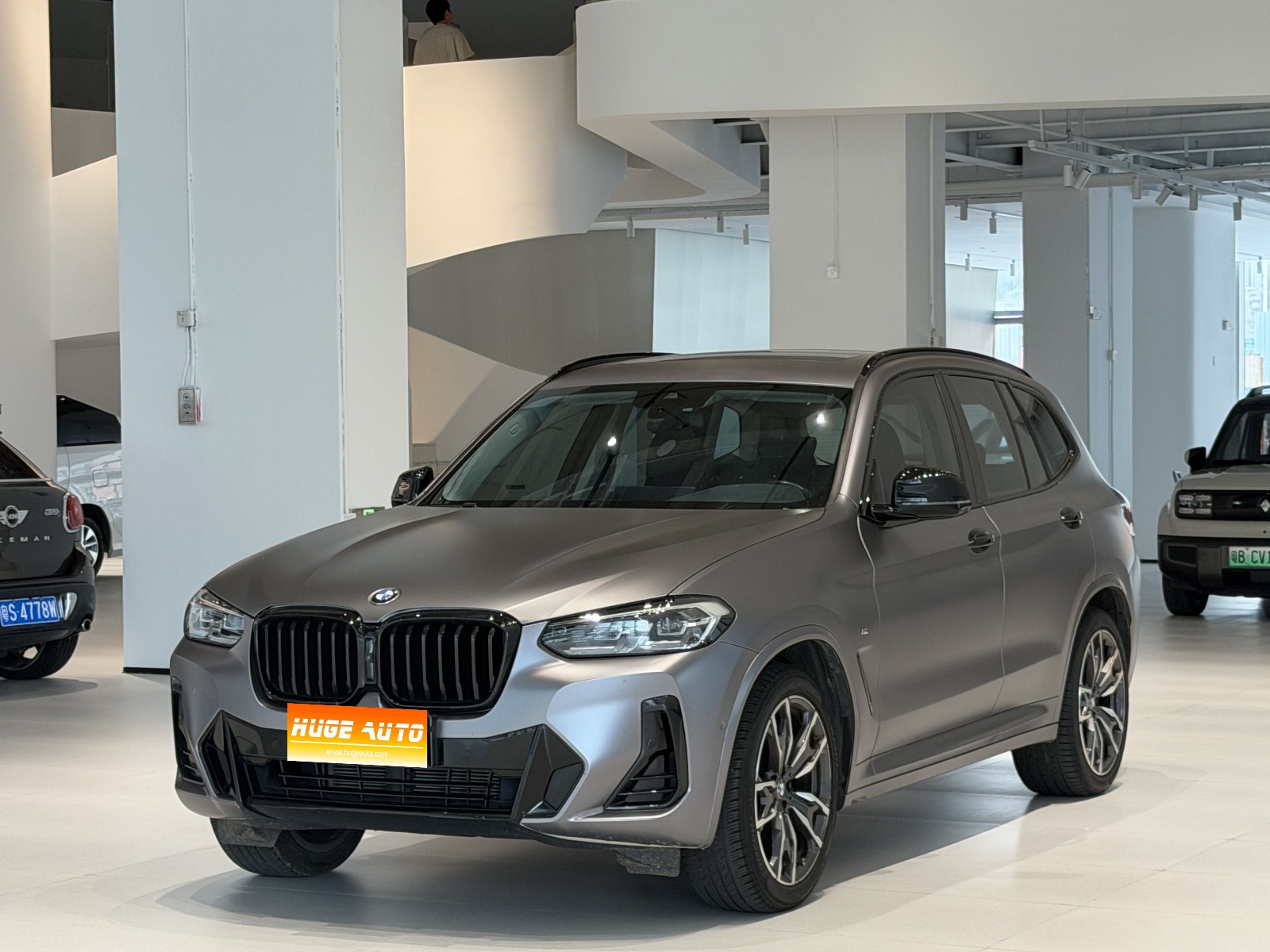 MY2023 BMW X3 xDrive30i Lead Version M Night Kit