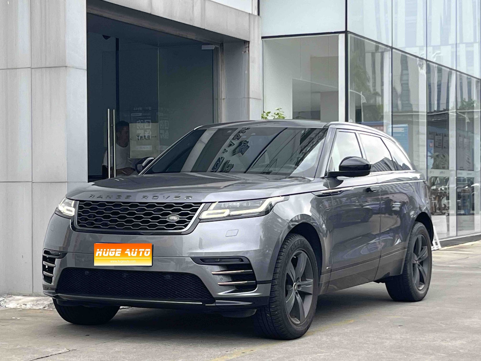 MY2019 Range Rover Velar 250PS R-DYNAMIC S